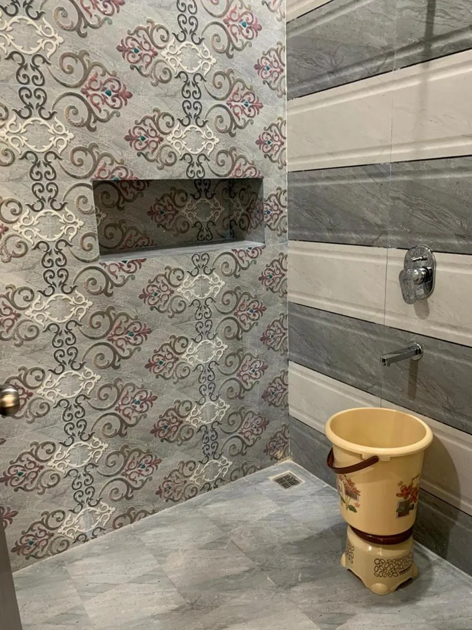 Bathroom in Hotel Kabir Residency