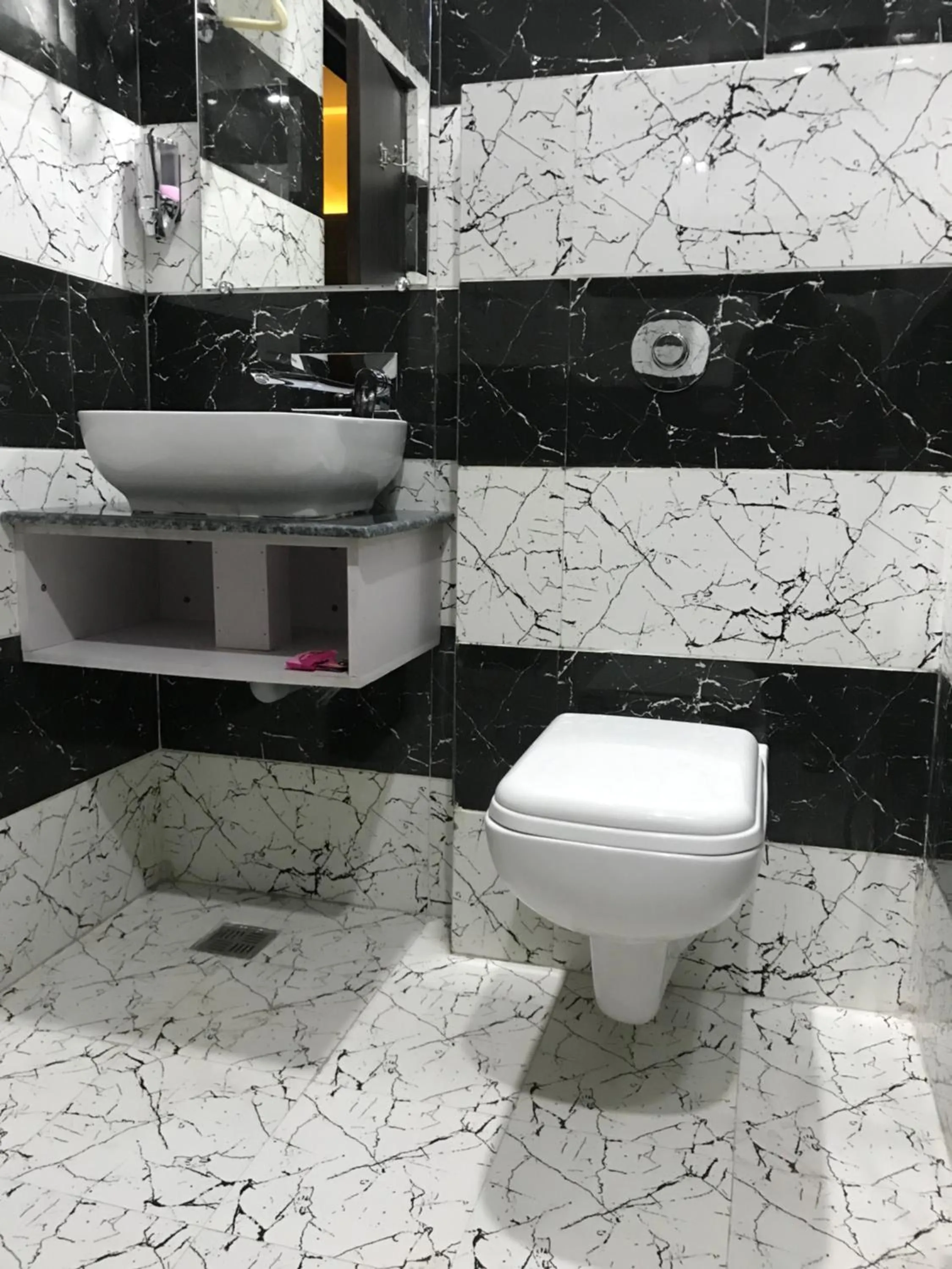 Bathroom in Hotel Kabir Residency