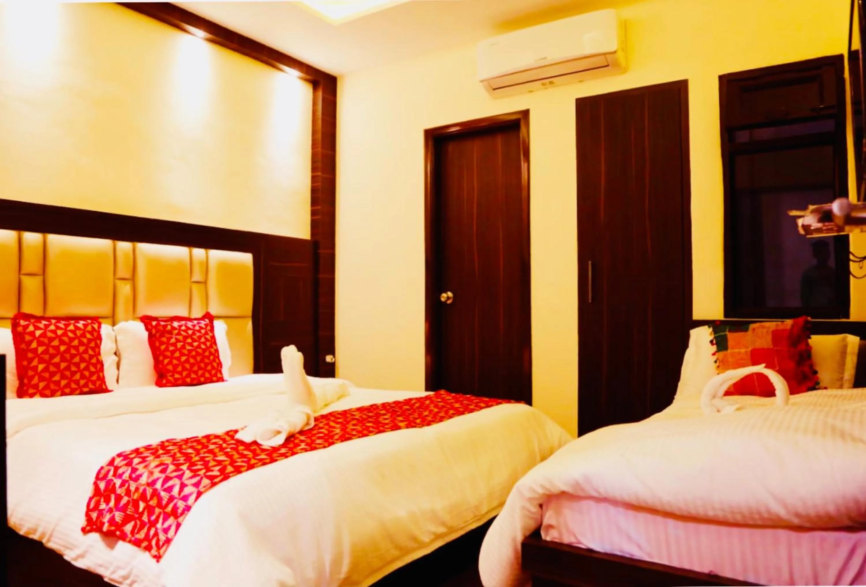 Bed in Hotel Kabir Residency