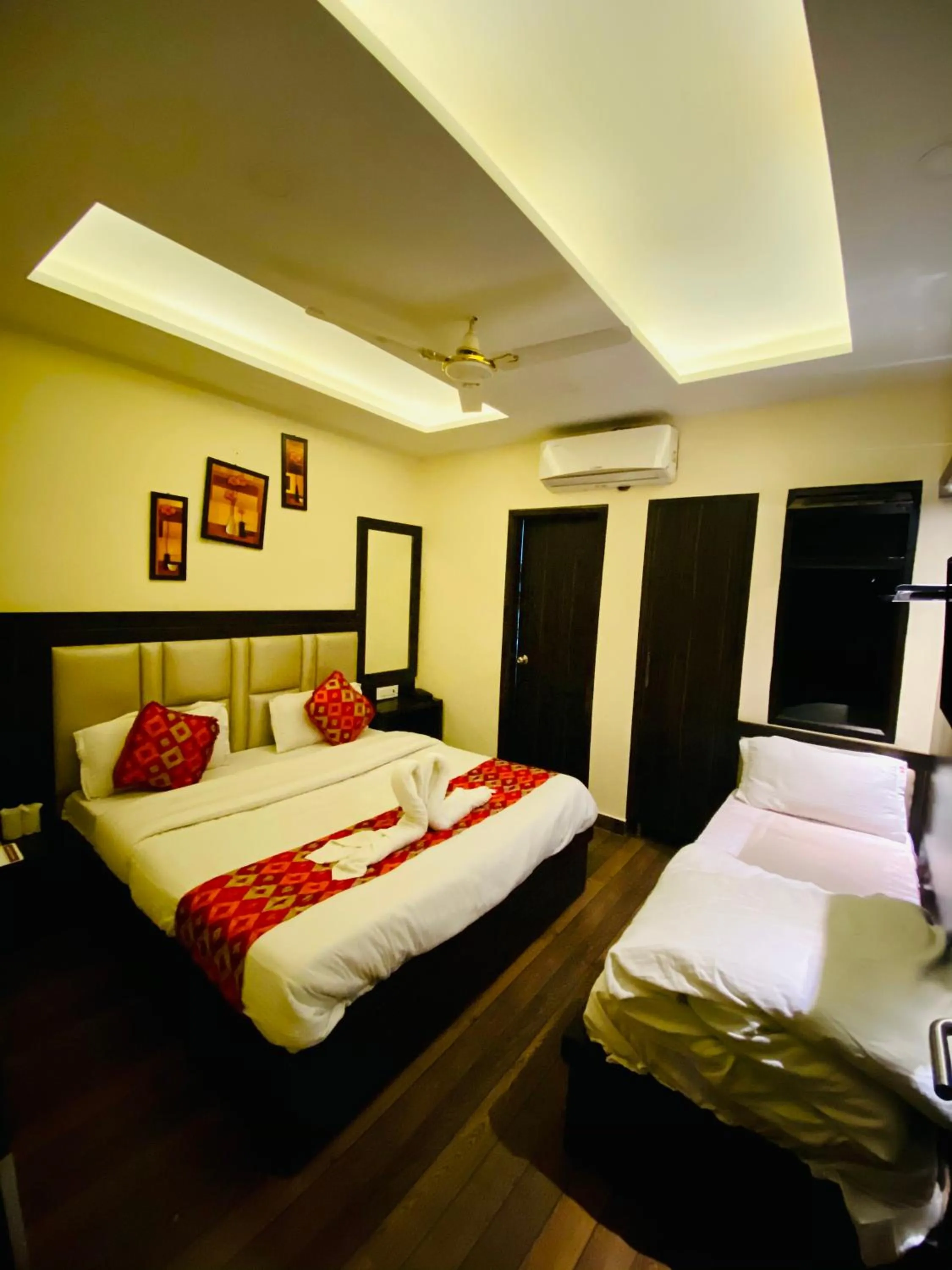 Photo of the whole room, Bed in Hotel Kabir Residency
