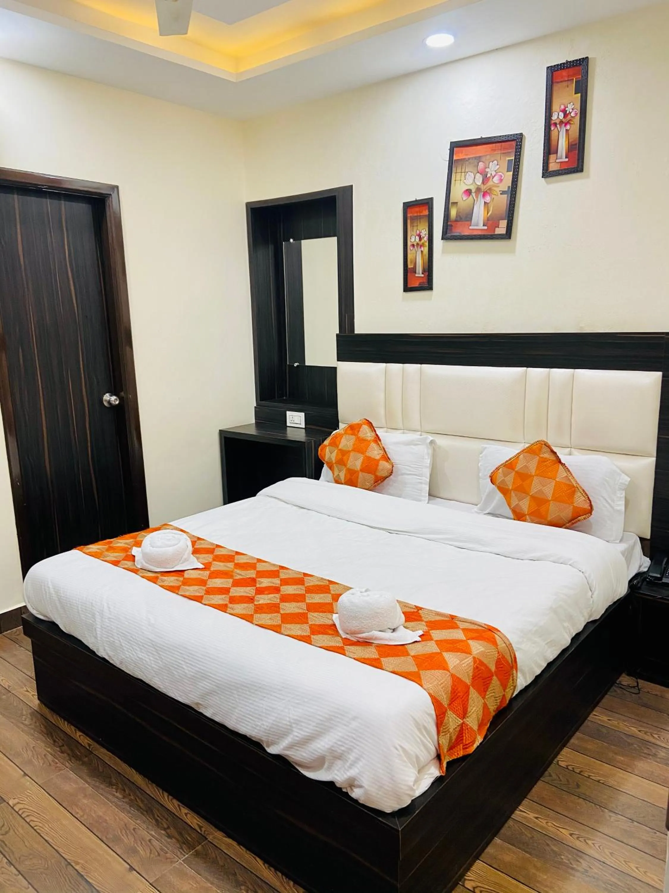 Bed in Hotel Kabir Residency