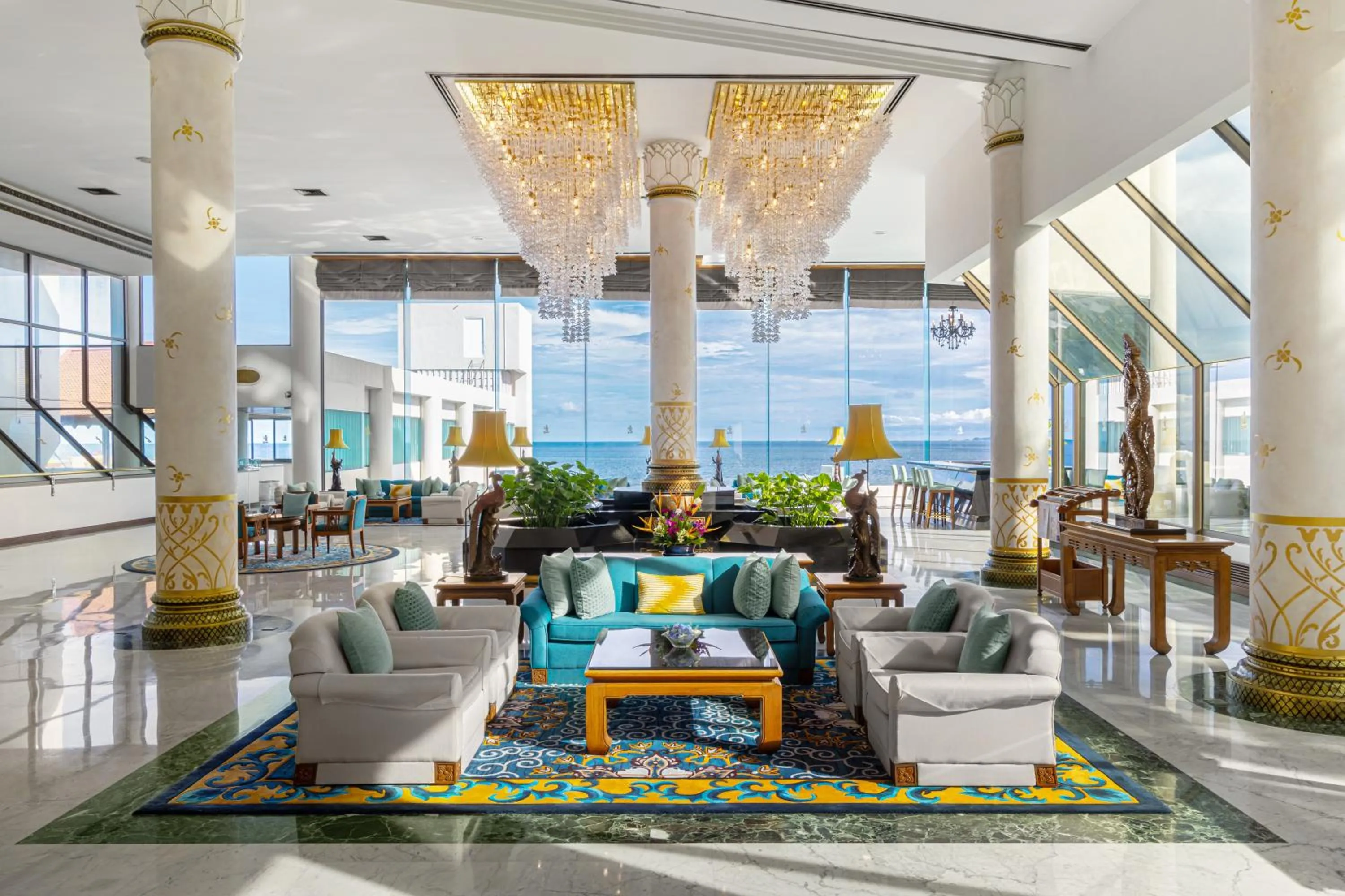 Lobby or reception in Royal Wing Suites & Spa Pattaya