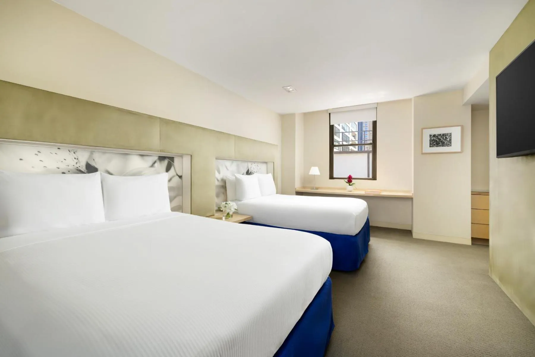 Bed in Shoreham Hotel