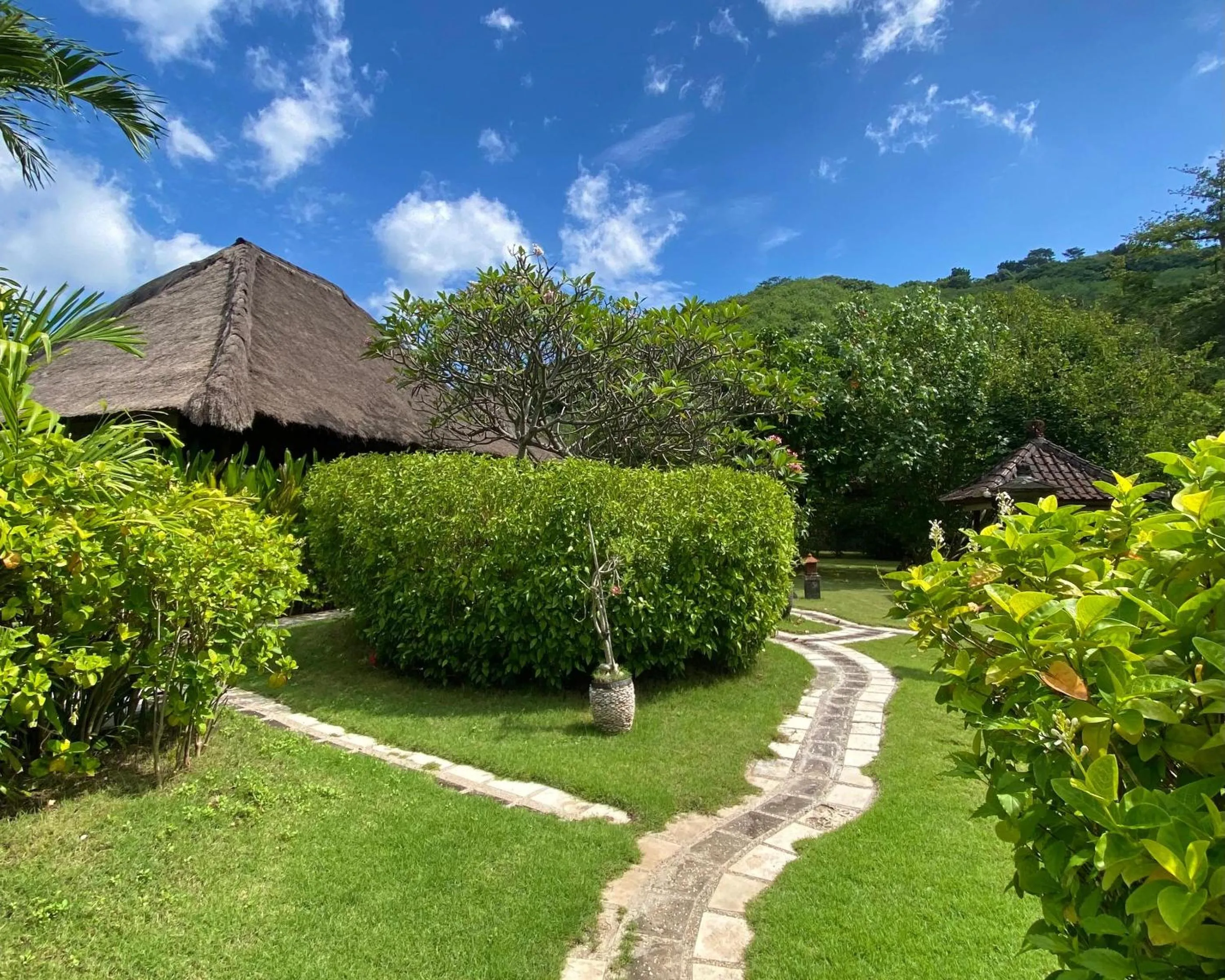 Property building in Sunia Loka Bungalows & Dive Center