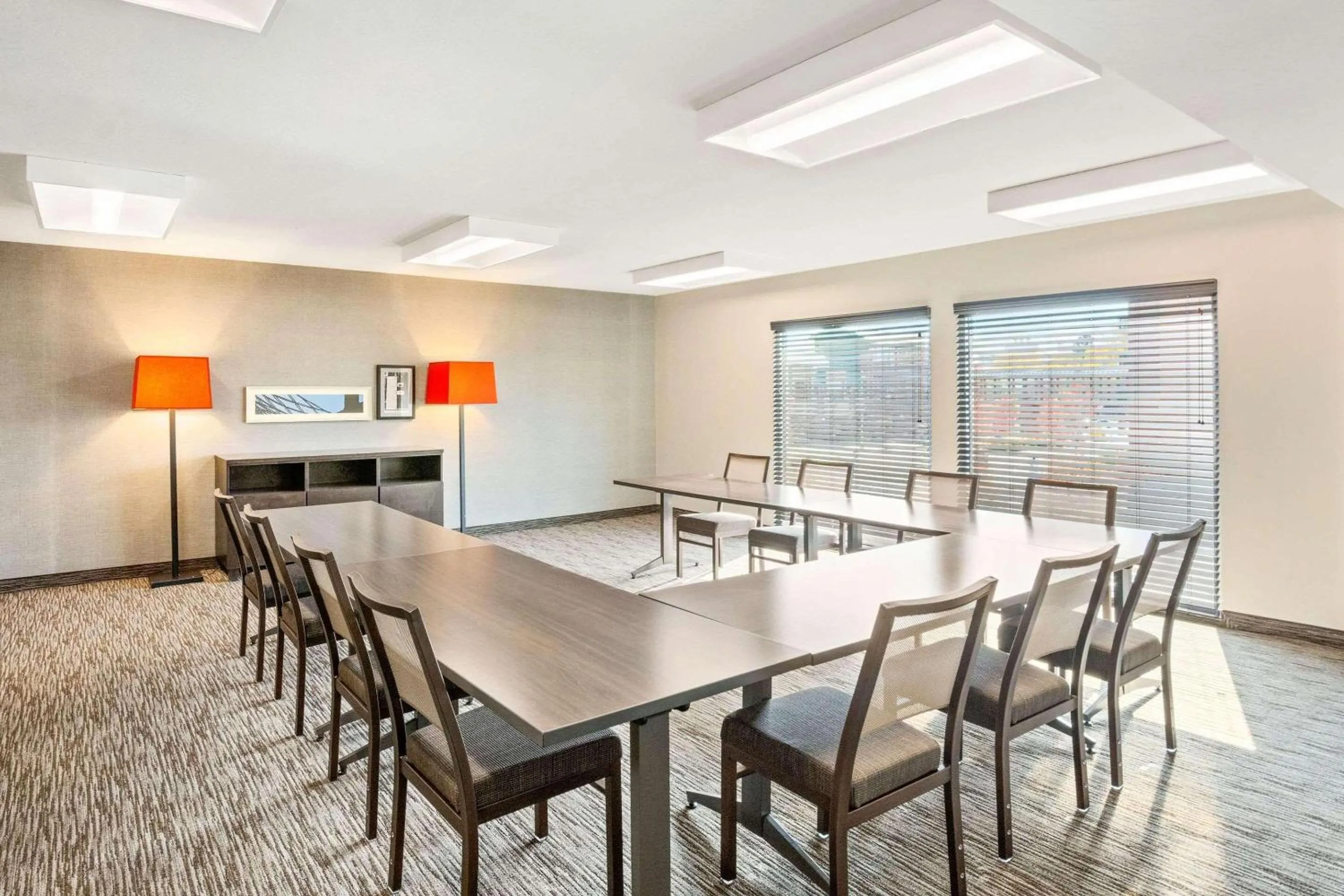 Meeting/conference room in Country Inn & Suites by Radisson, Flagstaff Downtown, AZ