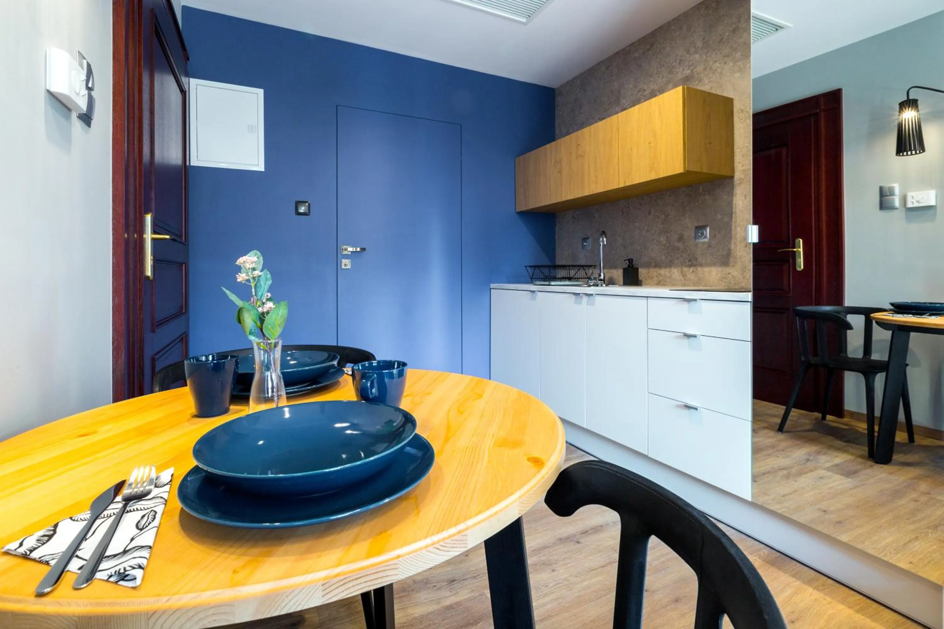 Kitchen or kitchenette in Szewska 7 Apartments