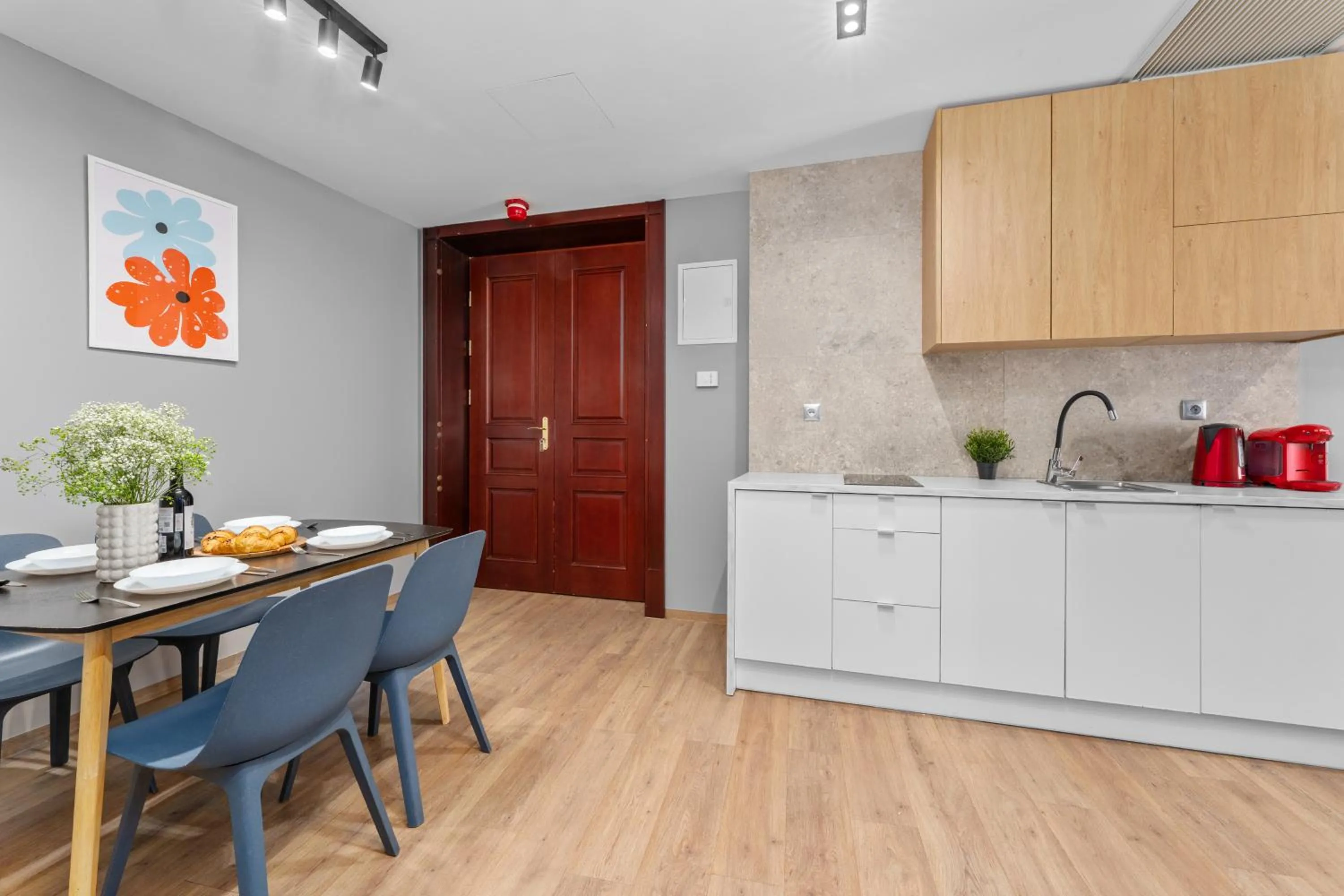 Coffee/tea facilities in Szewska 7 Apartments