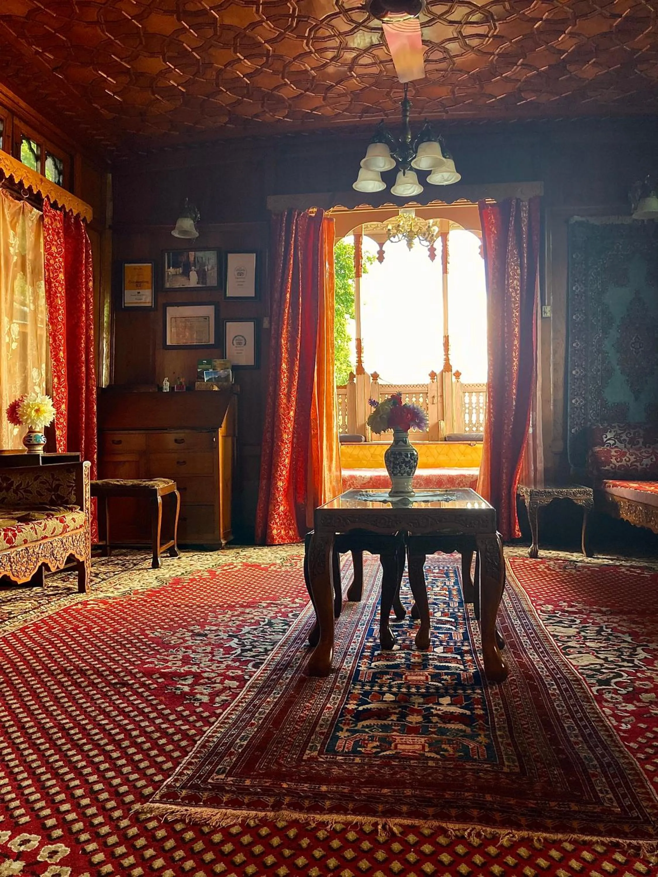 Living room in Houseboat Lily of Nageen
