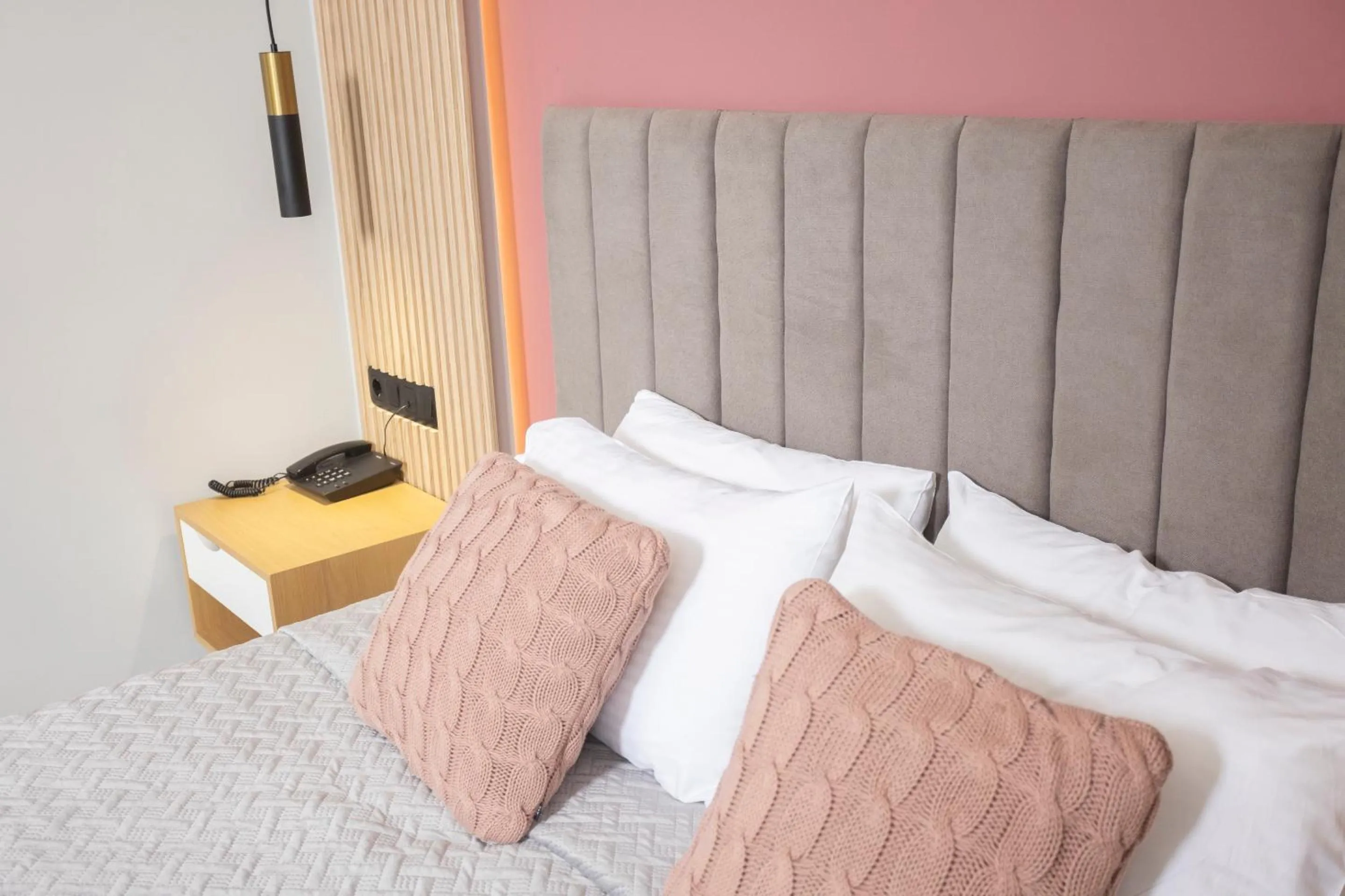 Bedroom, Bed in Tropical