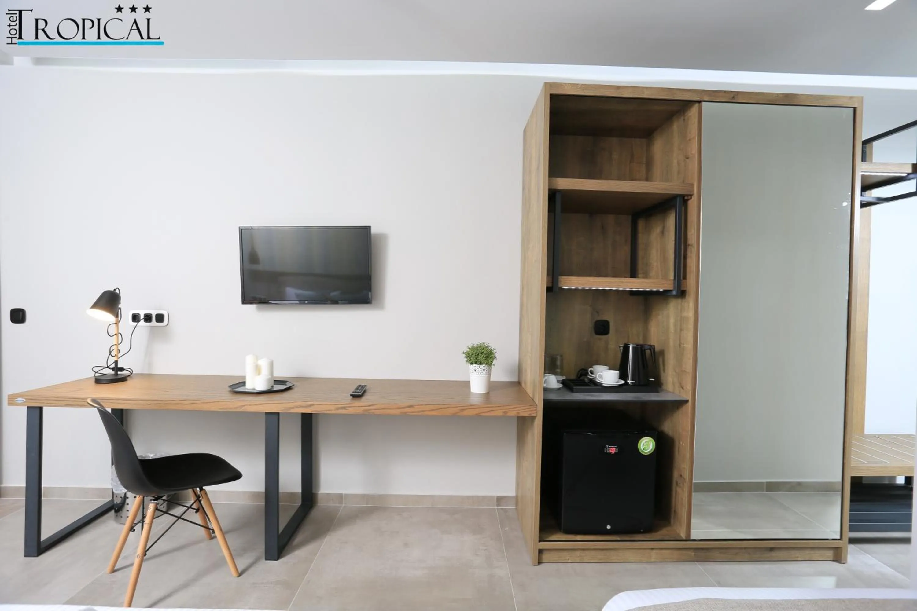 TV and multimedia in Tropical