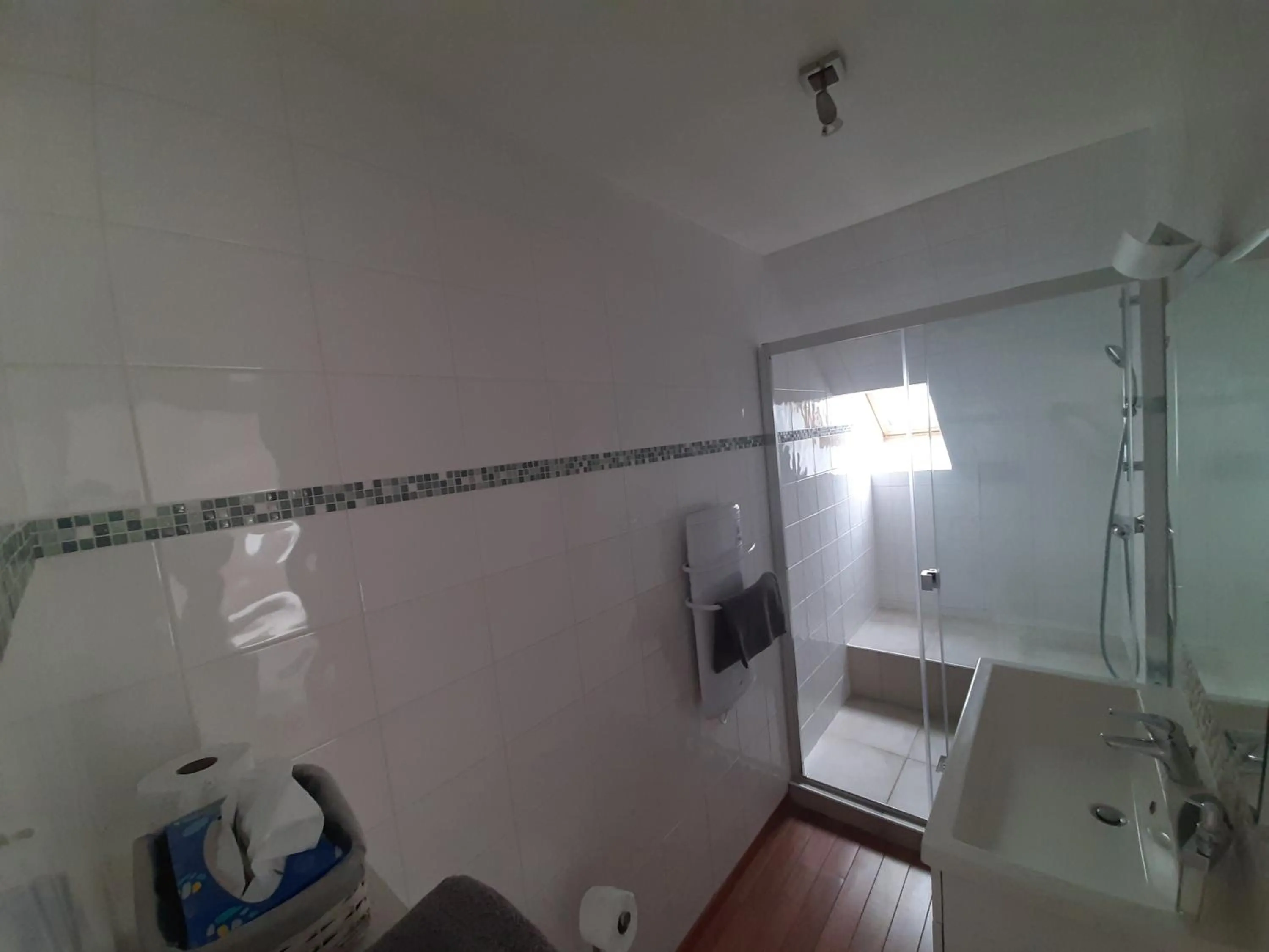 Shower in Chez Blandine & Pol