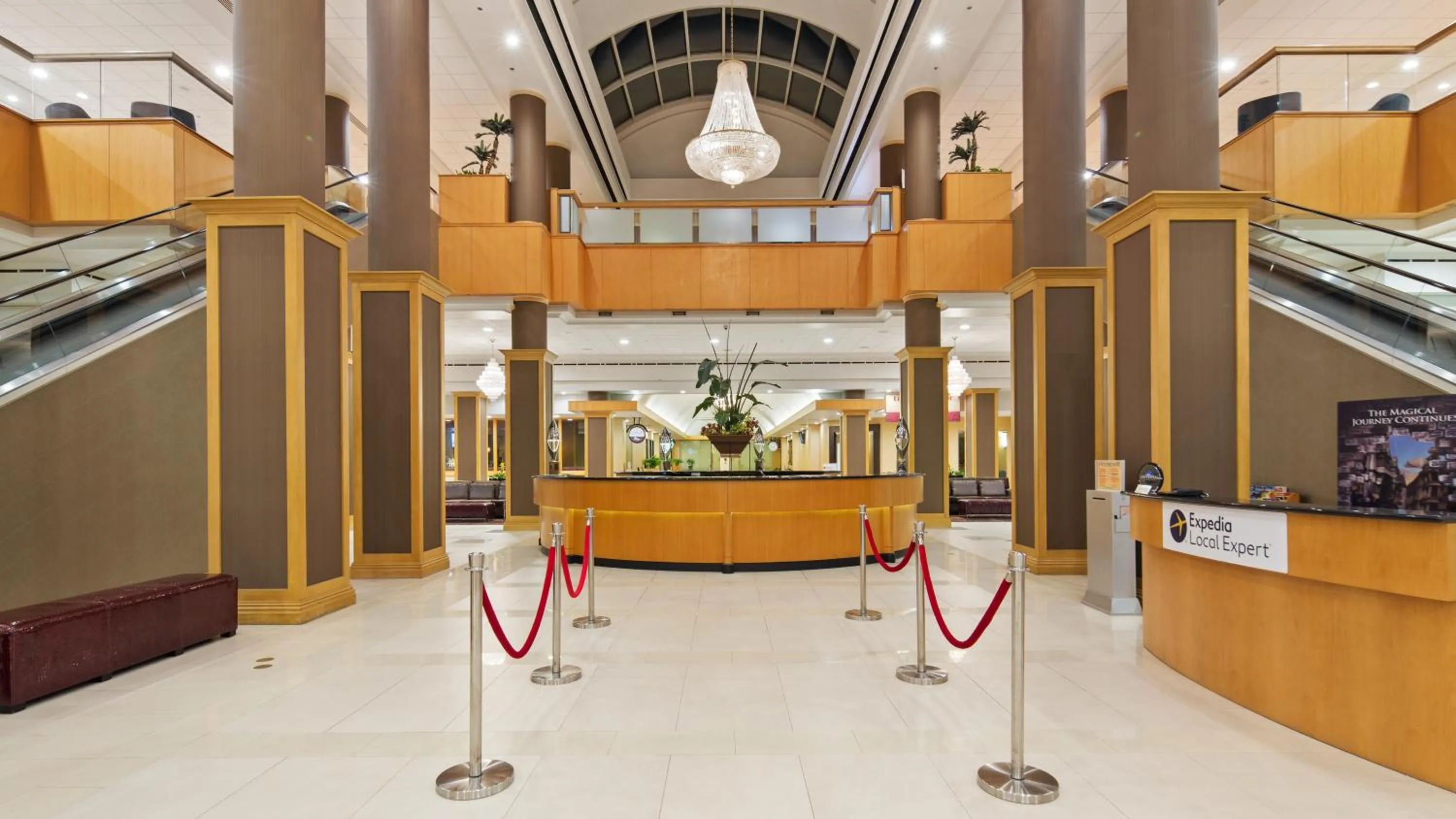 Lobby or reception in The Florida Hotel & Conference Center in the Florida Mall