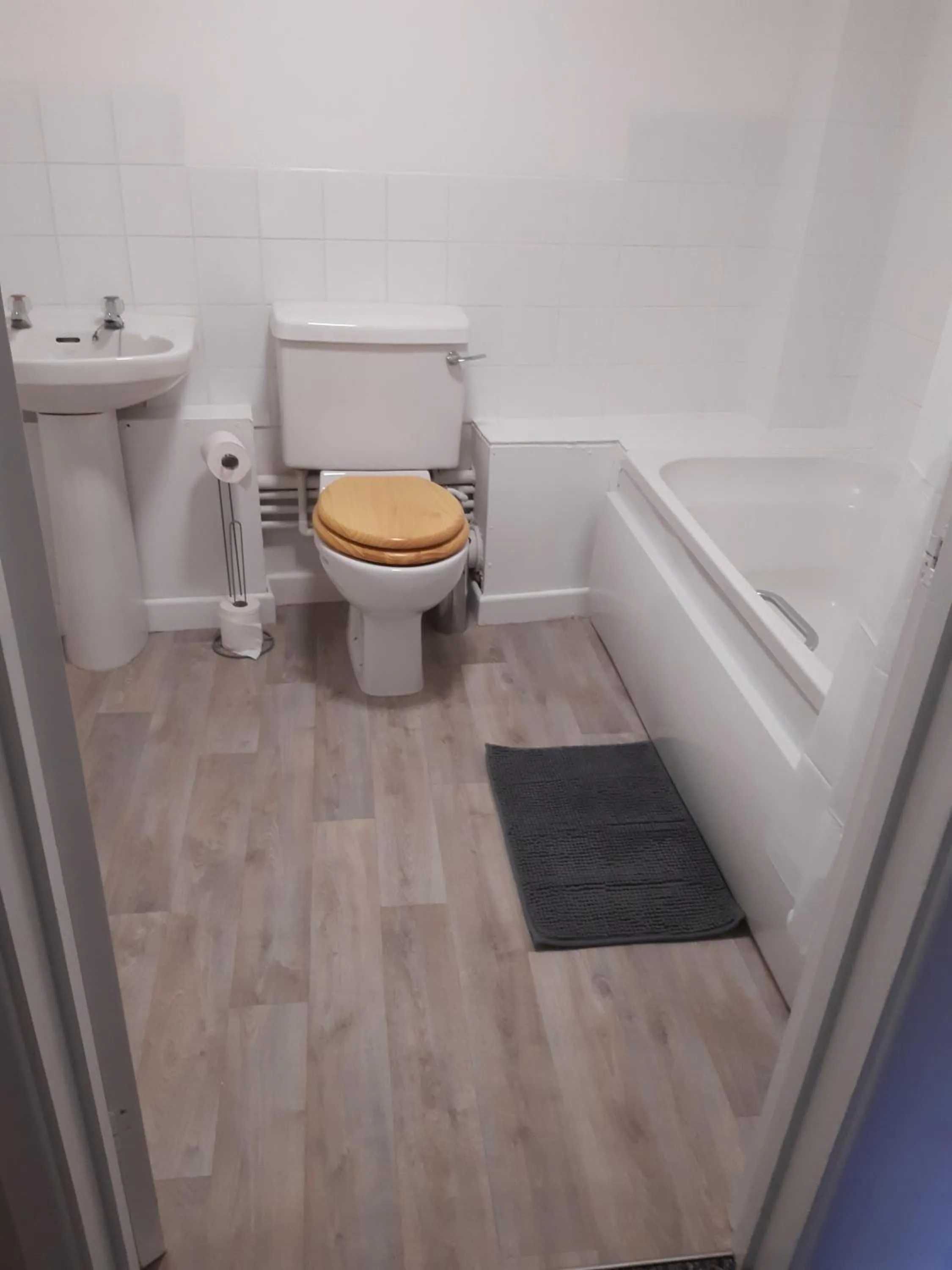 Bedroom in The Rampant Horse Public House