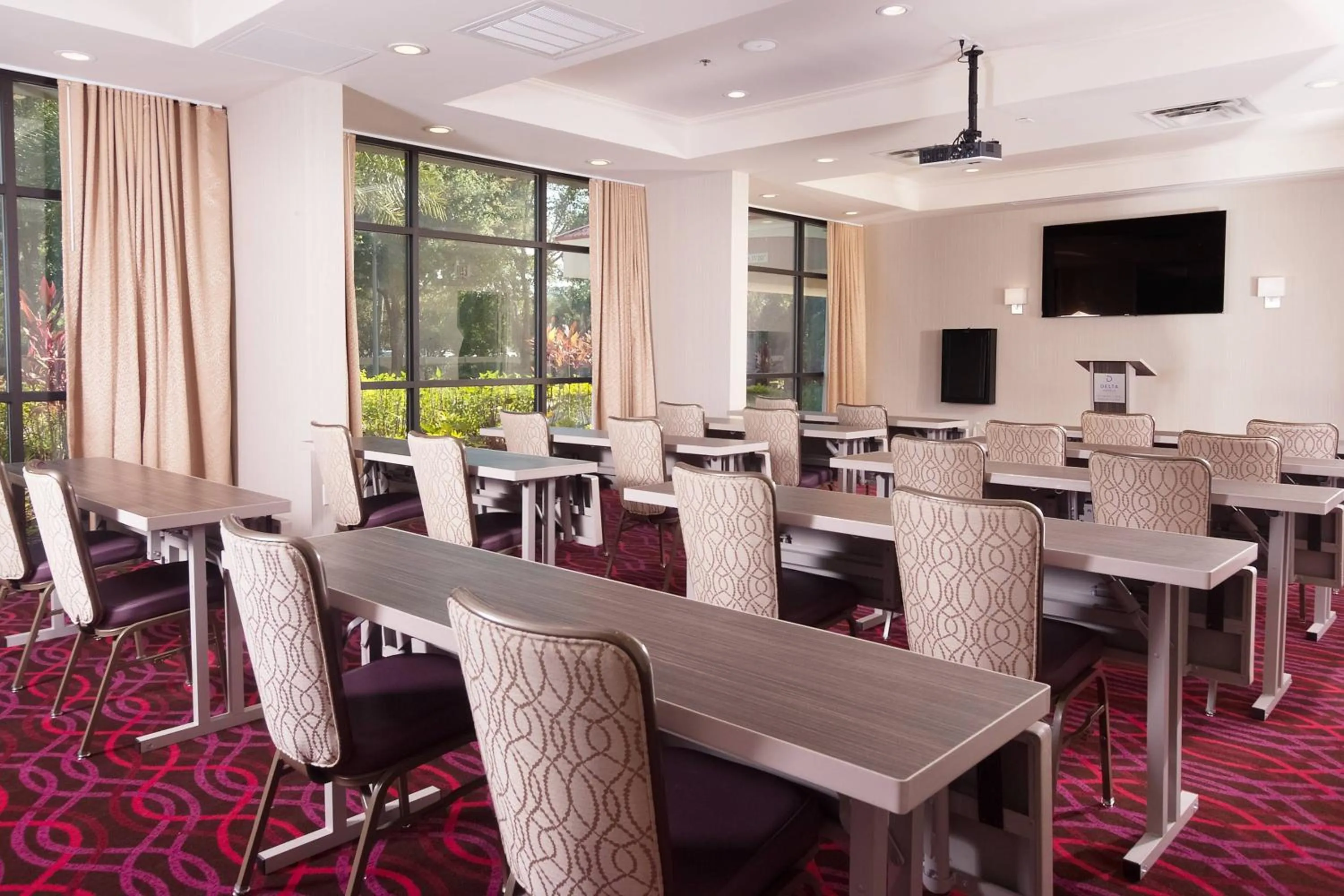 Meeting/conference room in Delta Hotels by Marriott Orlando Lake Buena Vista