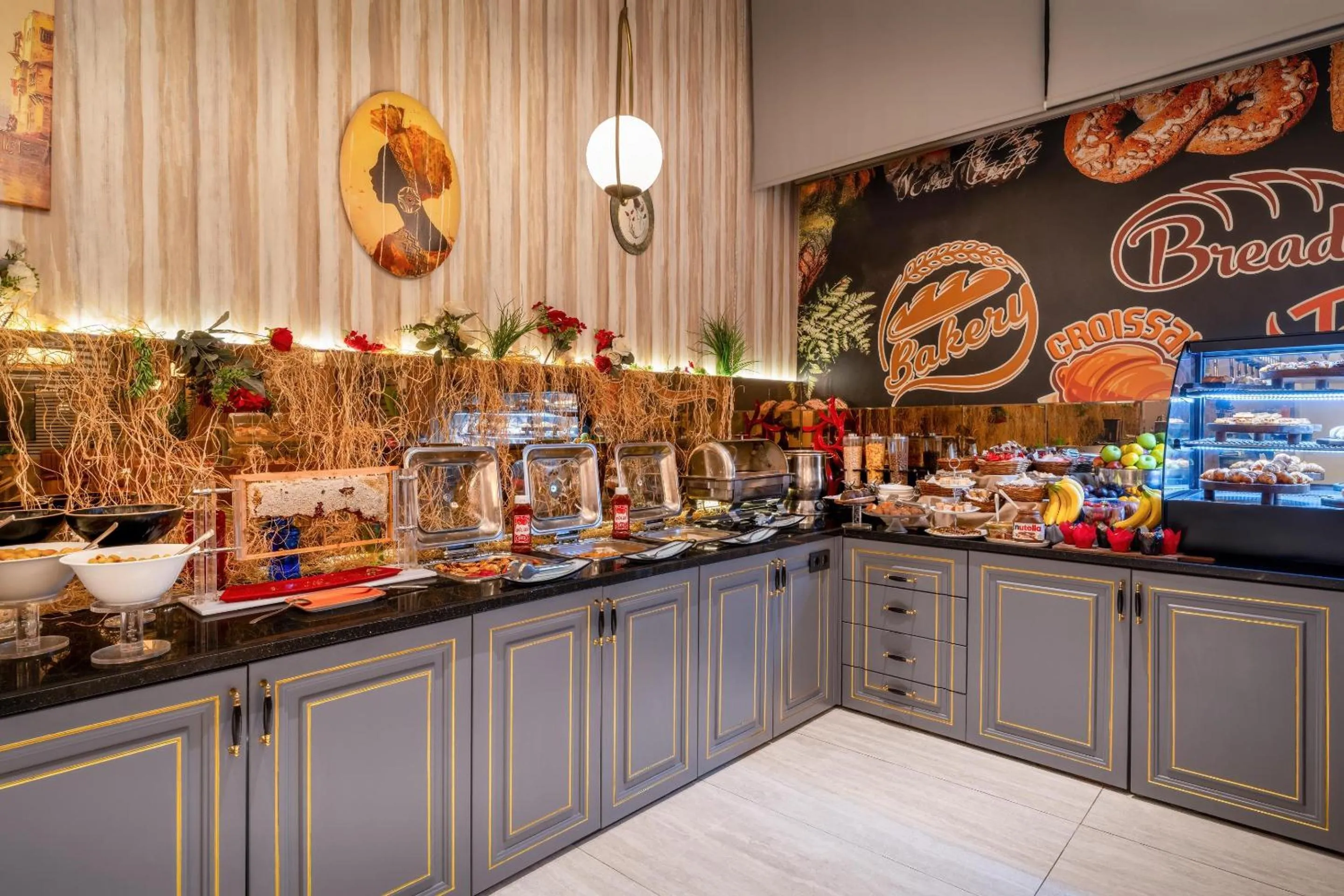 Restaurant/places to eat in Best Western Premier Hidden Hills Hotel