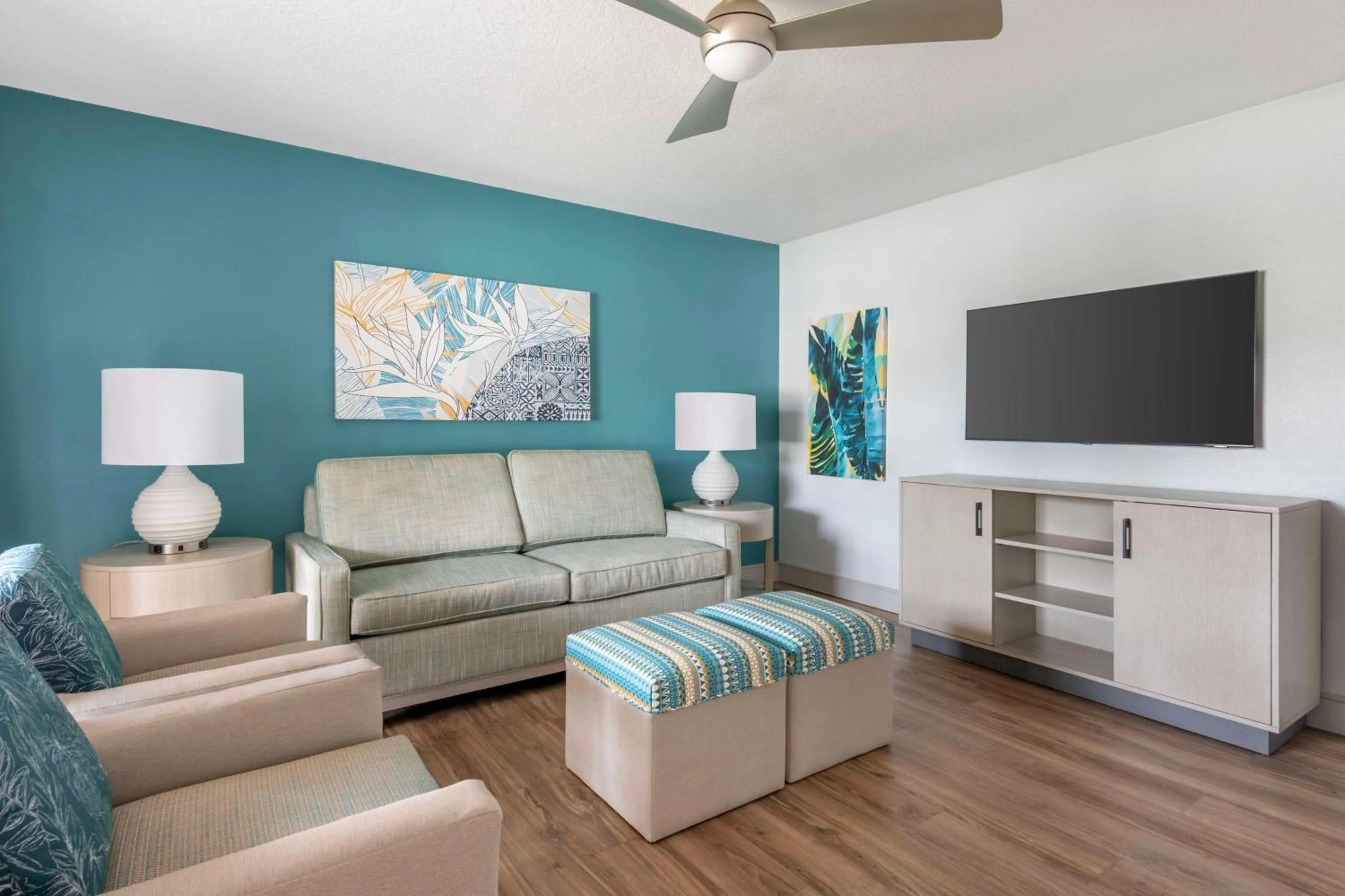 Living room in Hilton Vacation Club Aqua Sol Orlando West