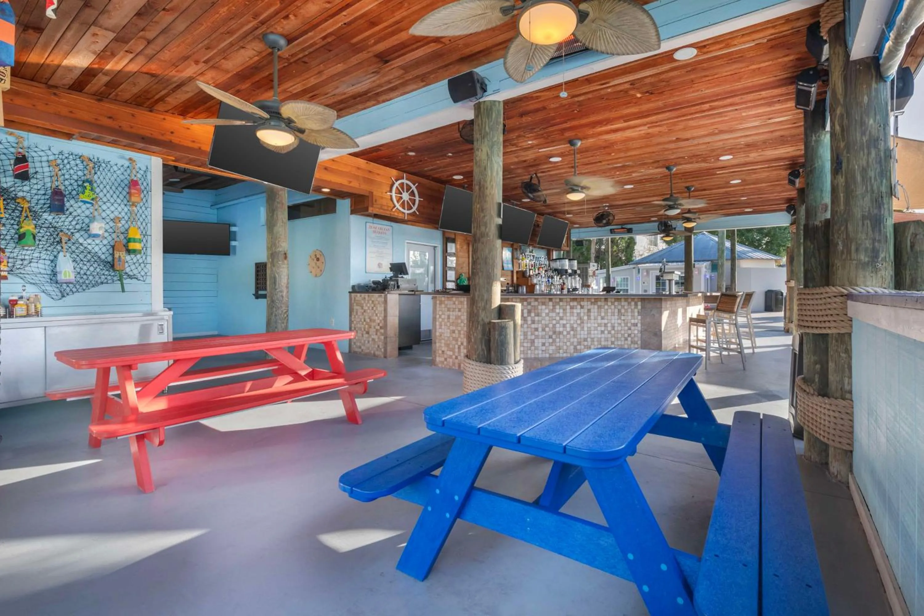 Lounge or bar in Hilton Vacation Club Aqua Sol Orlando West