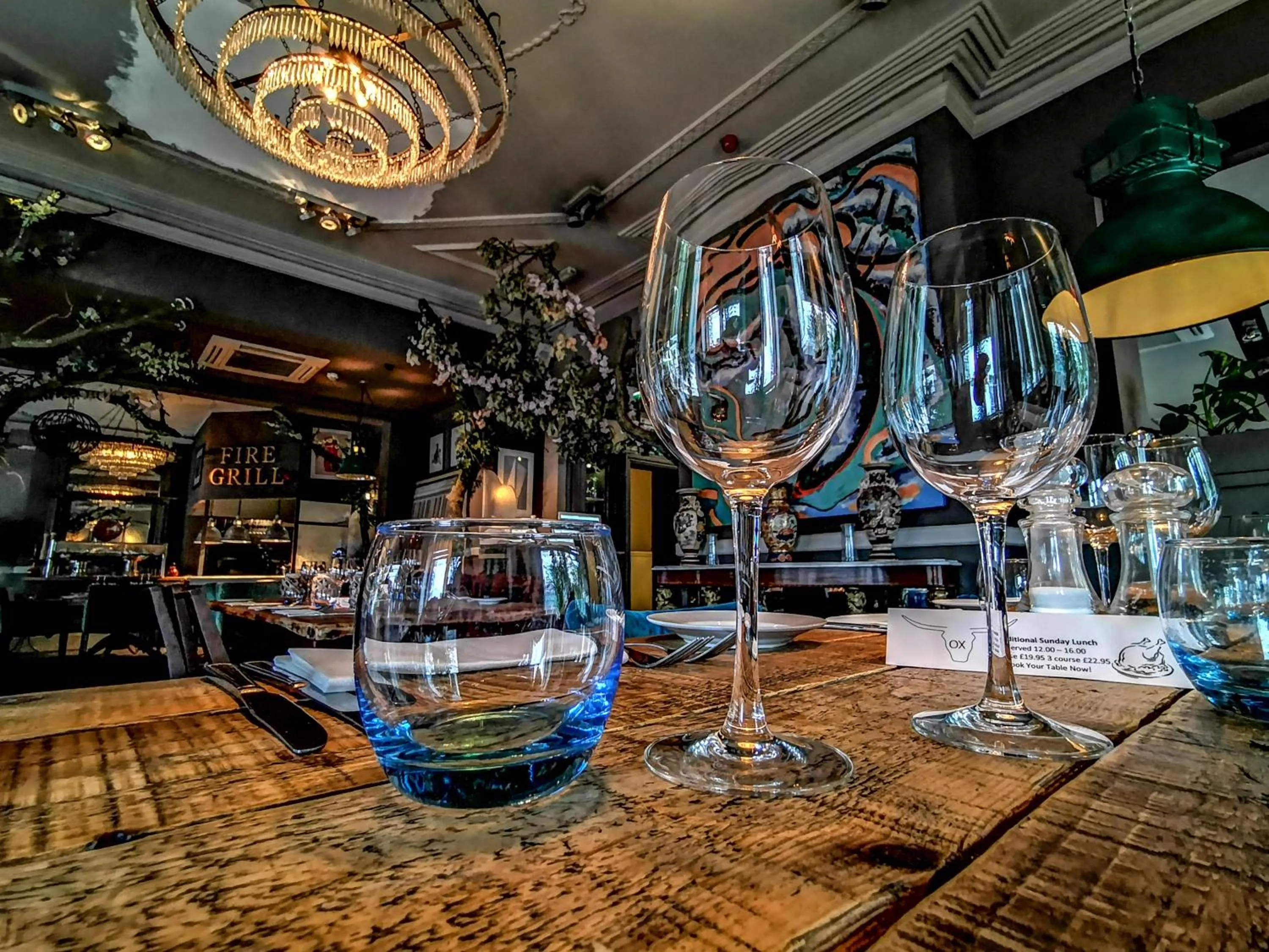 OX Hotel, Bar, & Grill