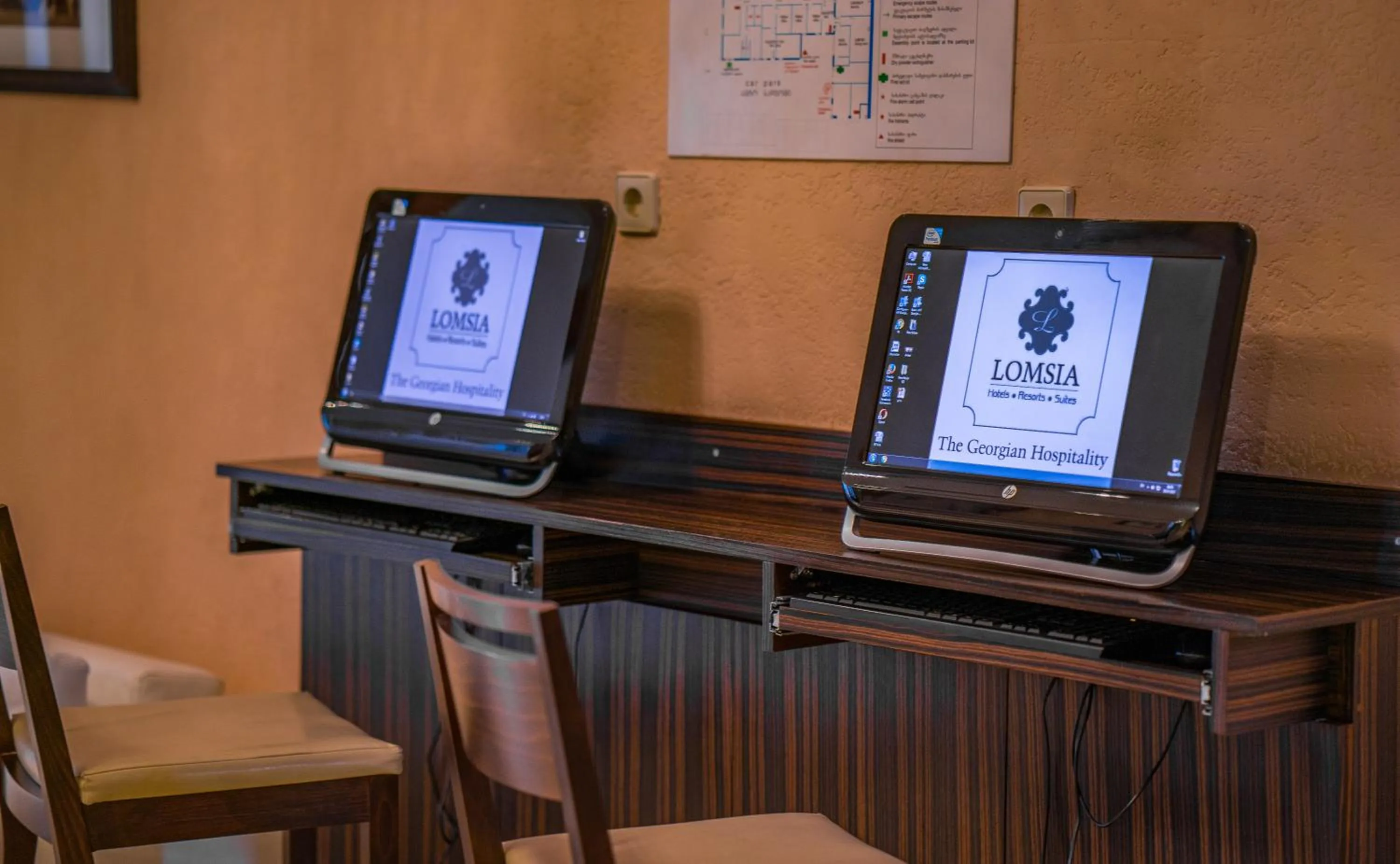 Business facilities in Hotel Lomsia