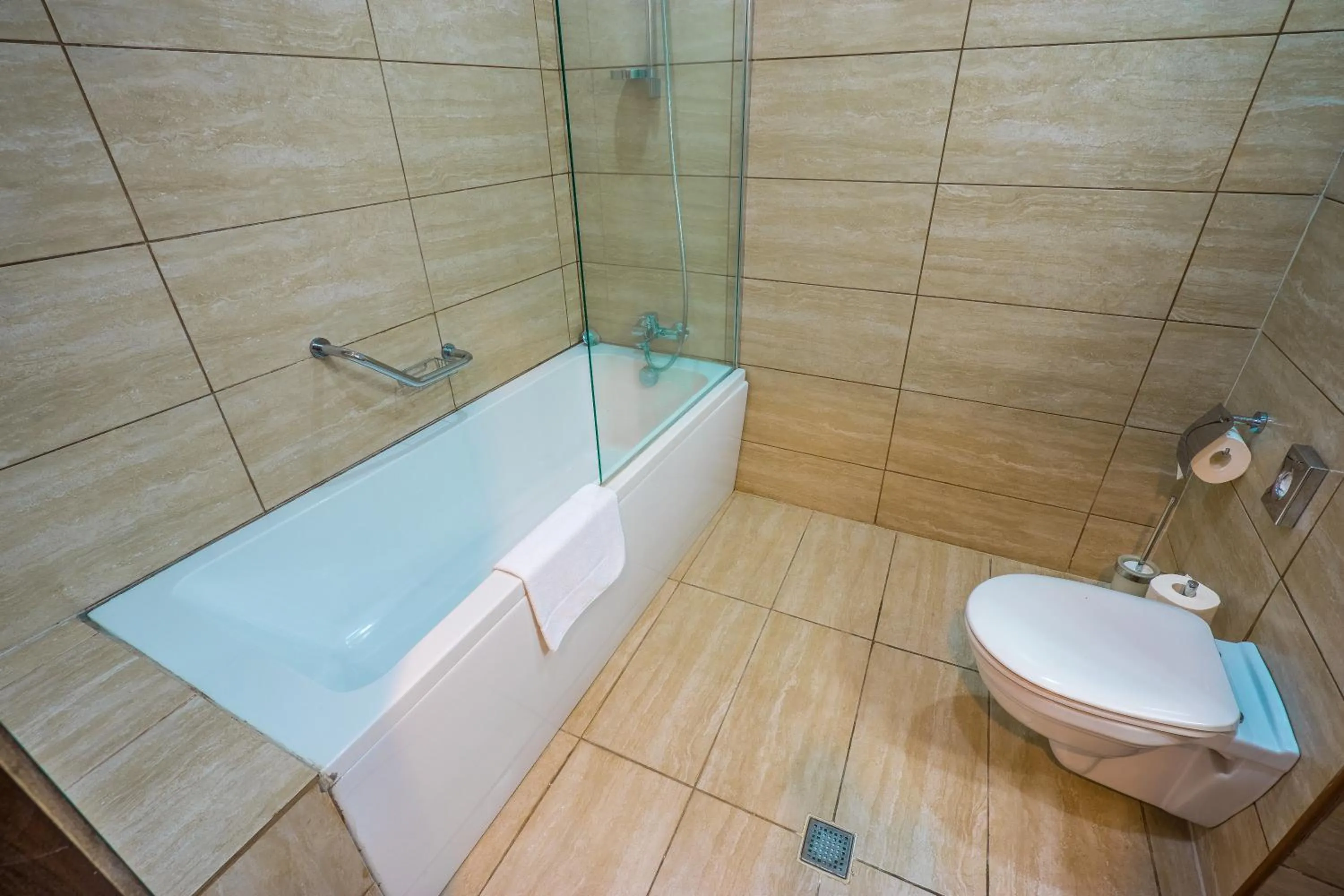 Bathroom in Hotel Lomsia