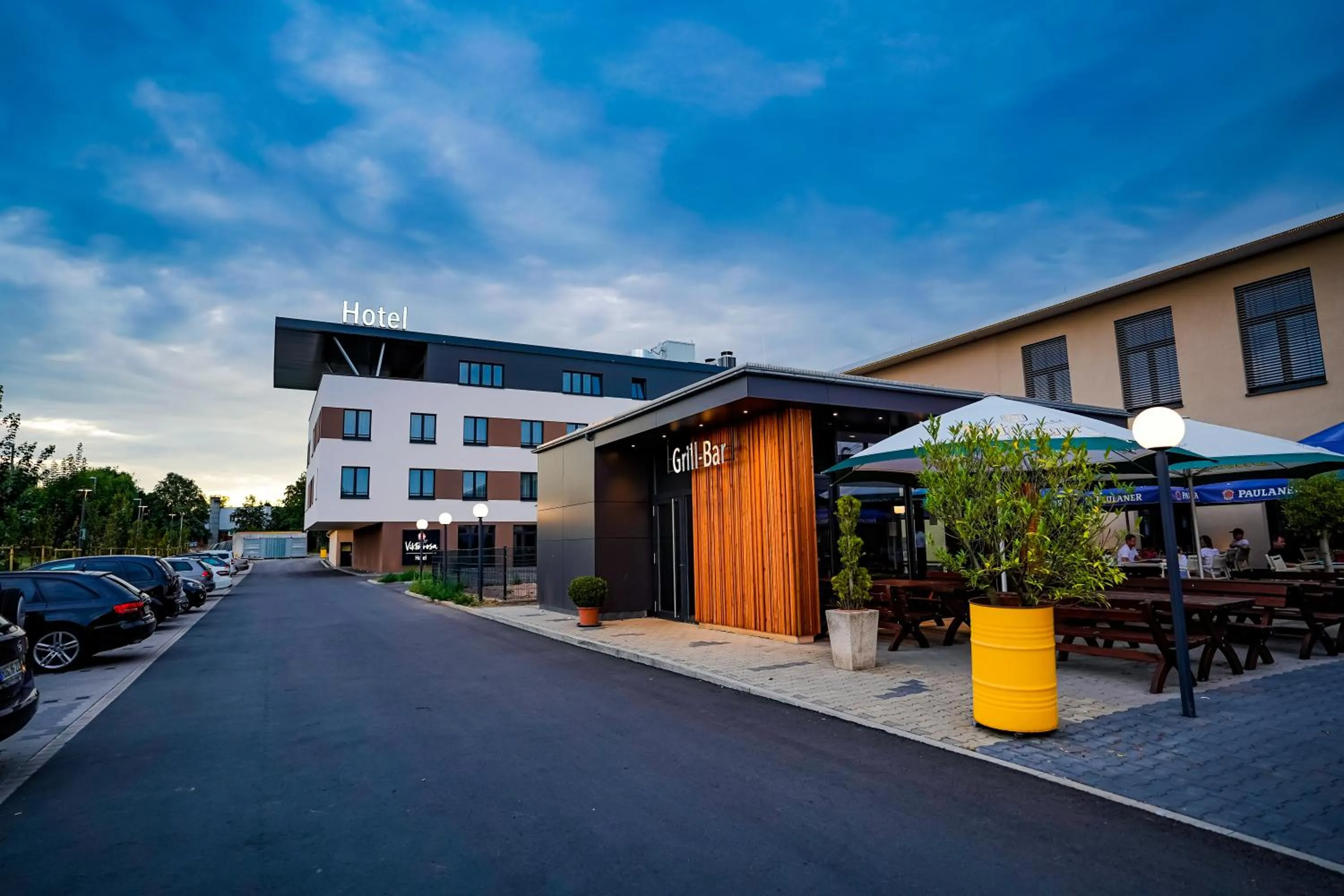 Facade/entrance in Hotel Viktorosa
