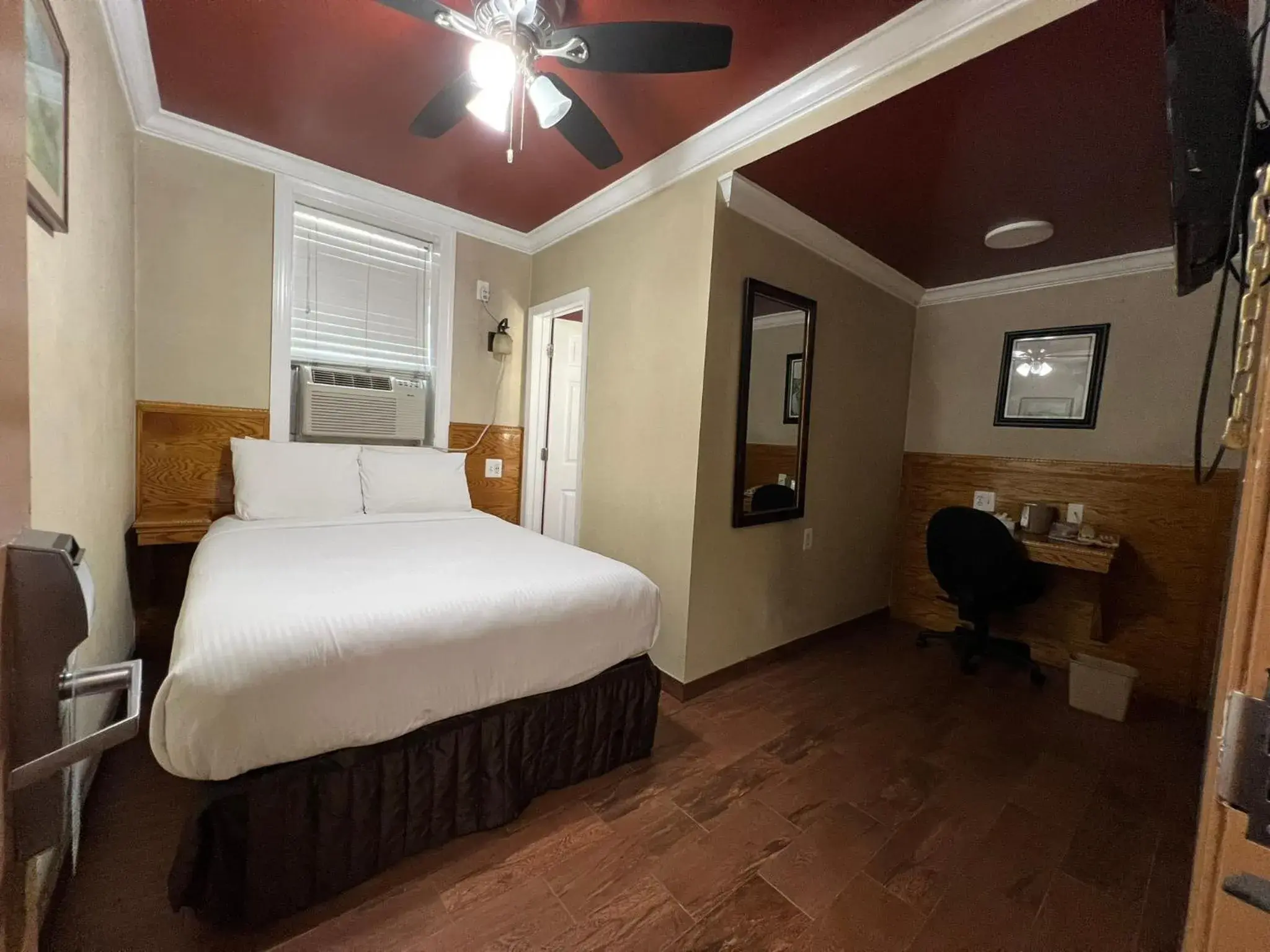 Classic Quadruple Room in District Hotel Classic Quadruple Room in District Hotel