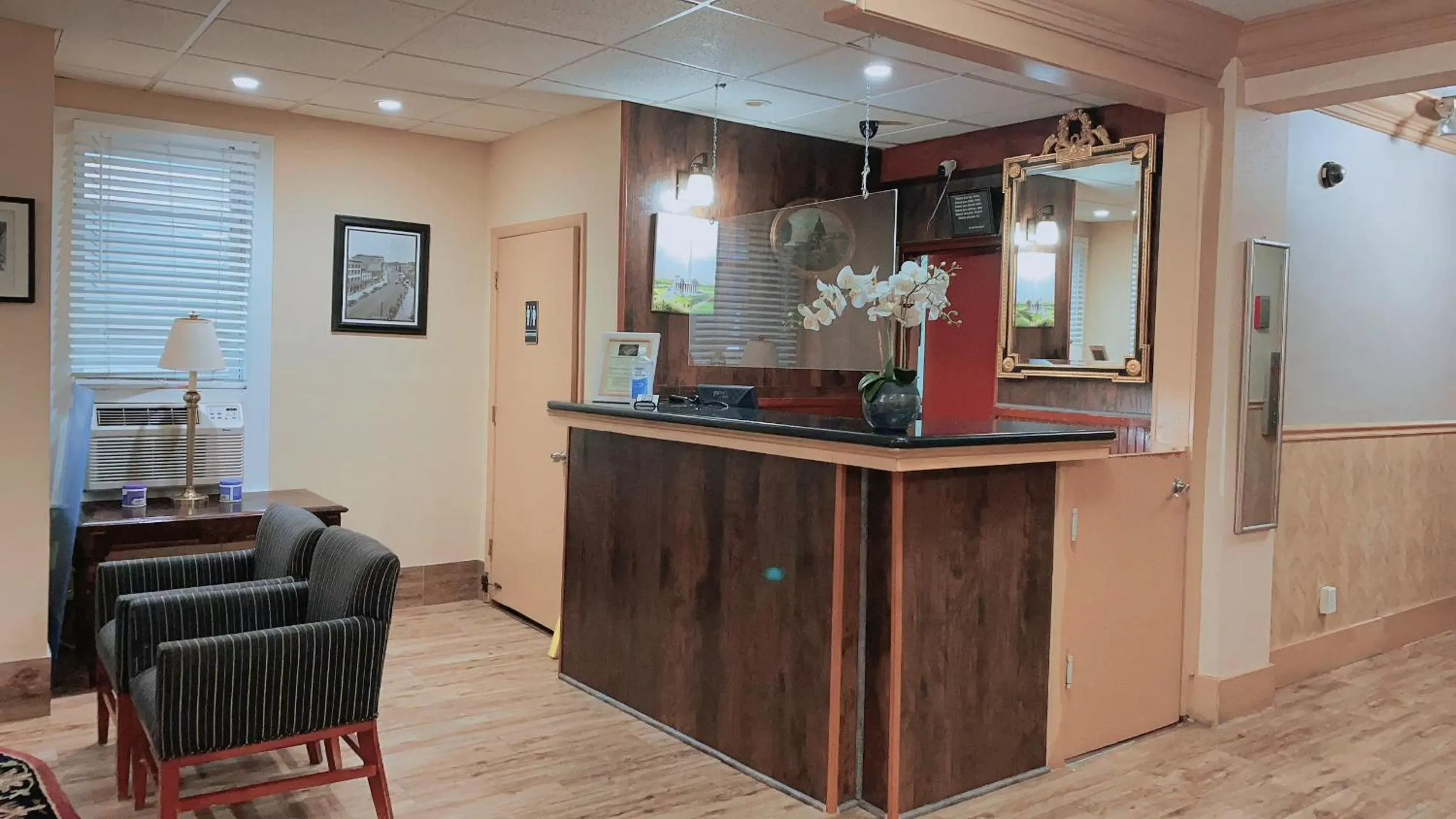 Lobby or reception in District Hotel