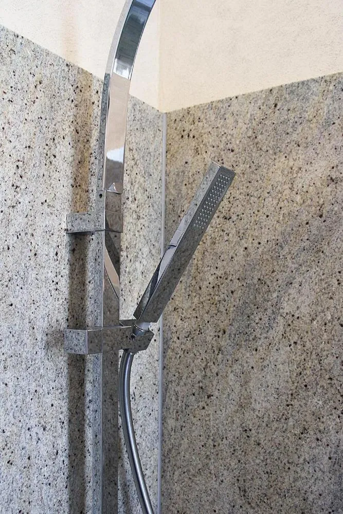 Shower in Hotel Klenkes am Bahnhof