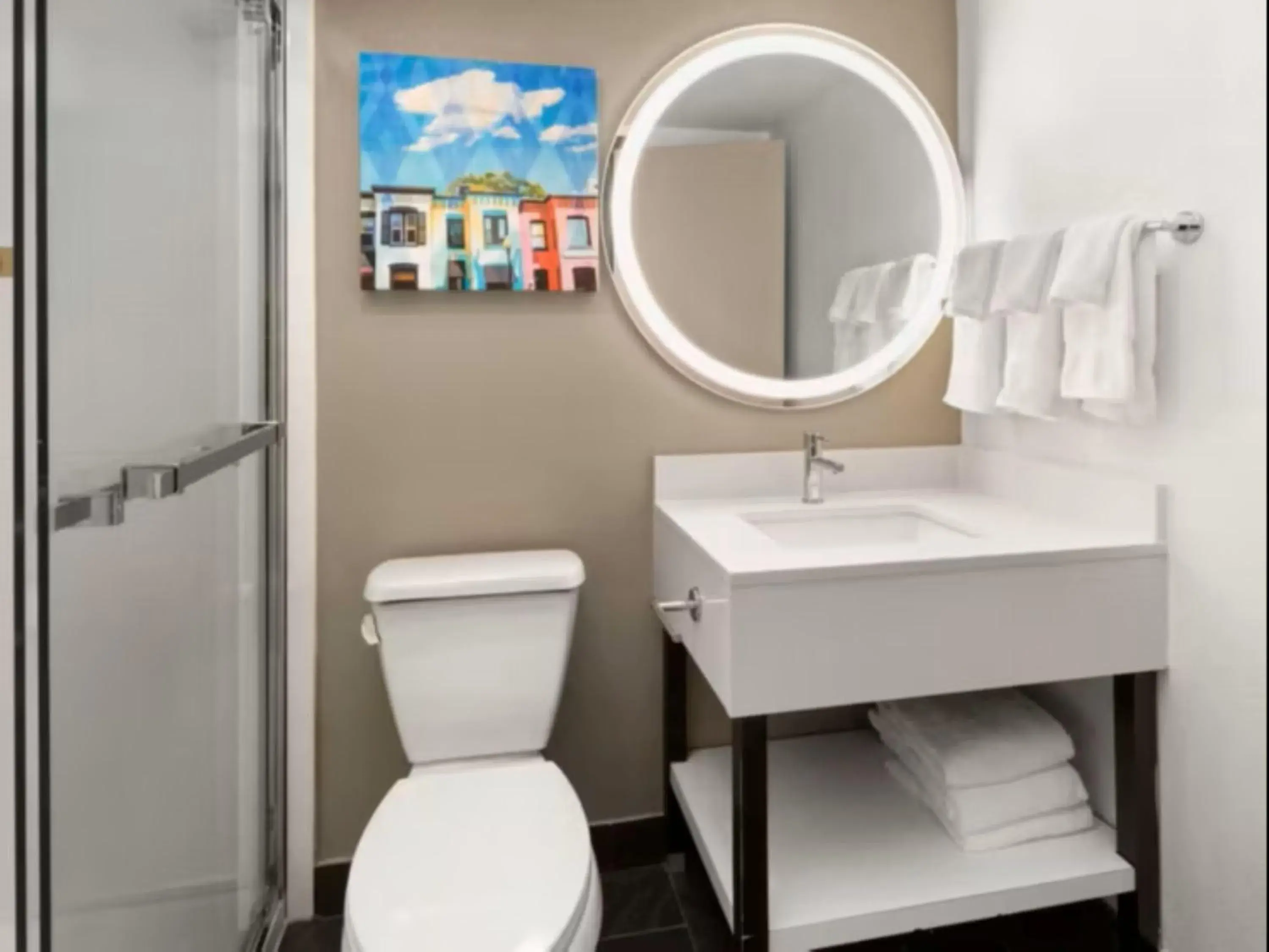 Standard Queen Room with Extra Floor Space in Holiday Inn Express & Suites Washington DC - NoMA by IHG Standard Queen Room with Extra Floor Space in Holiday Inn Express & Suites Washington DC - NoMA by IHG