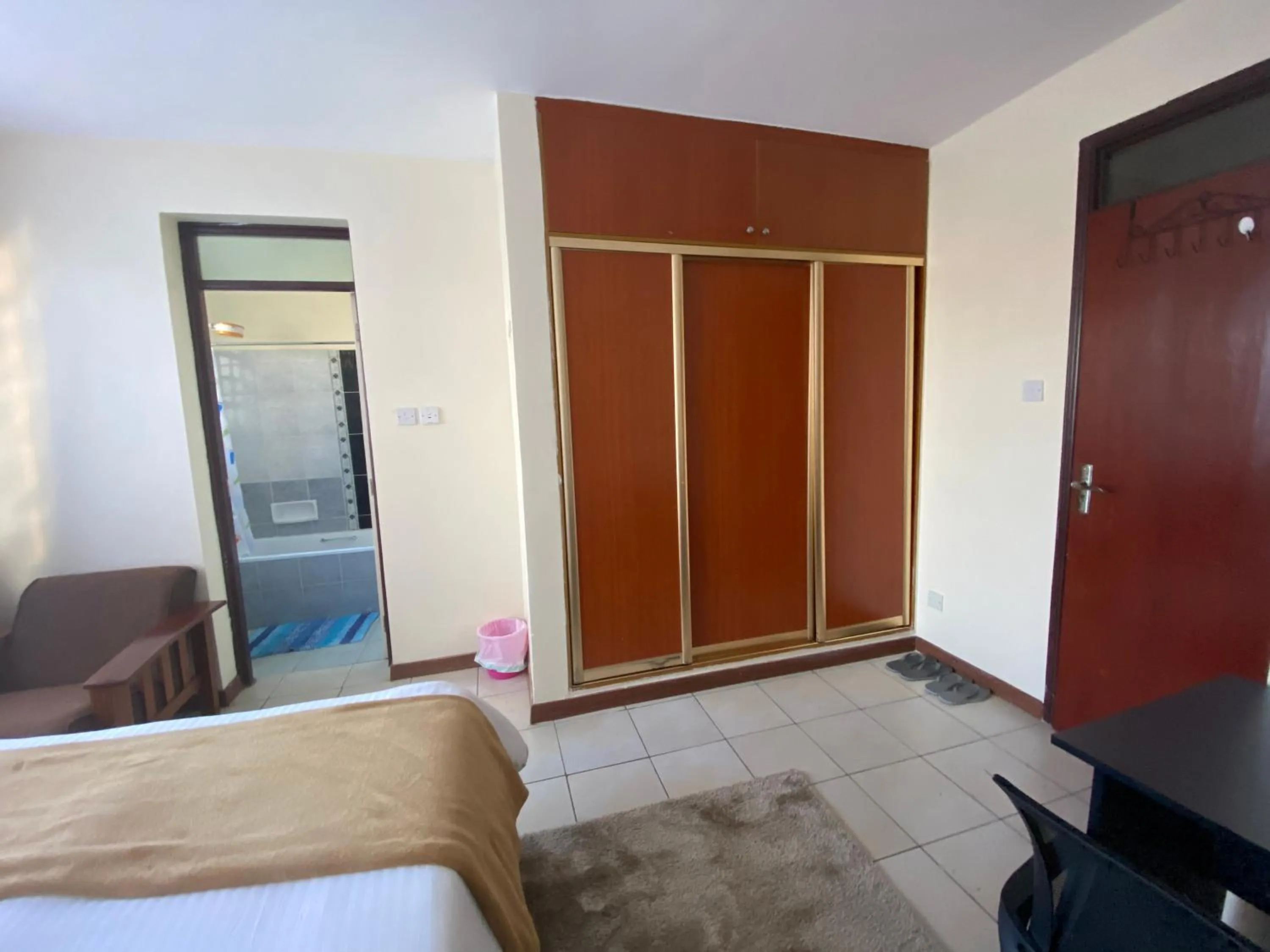 wardrobe, Bed in Takdiri Homes