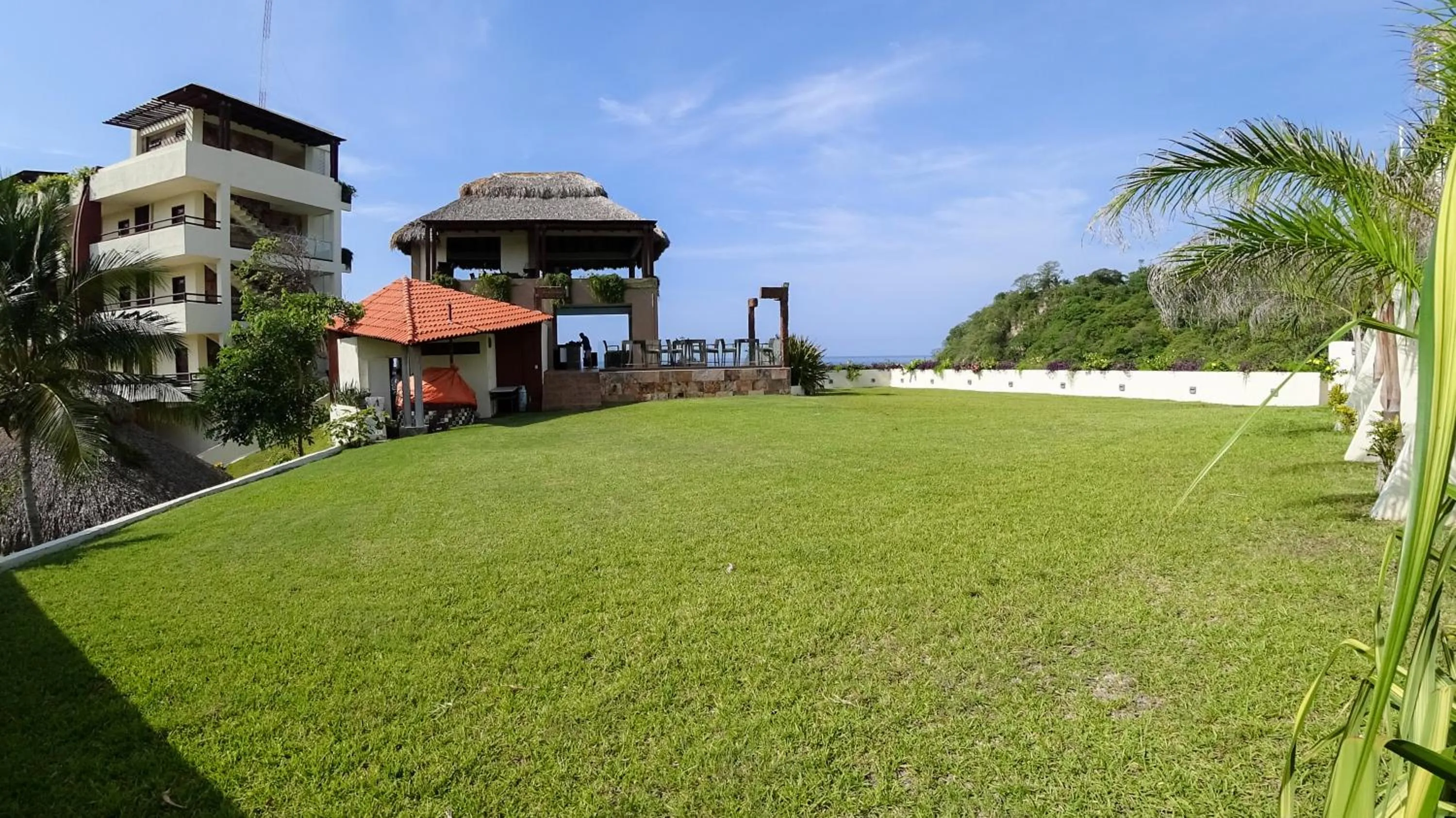 Property building in Pacific King Hotel