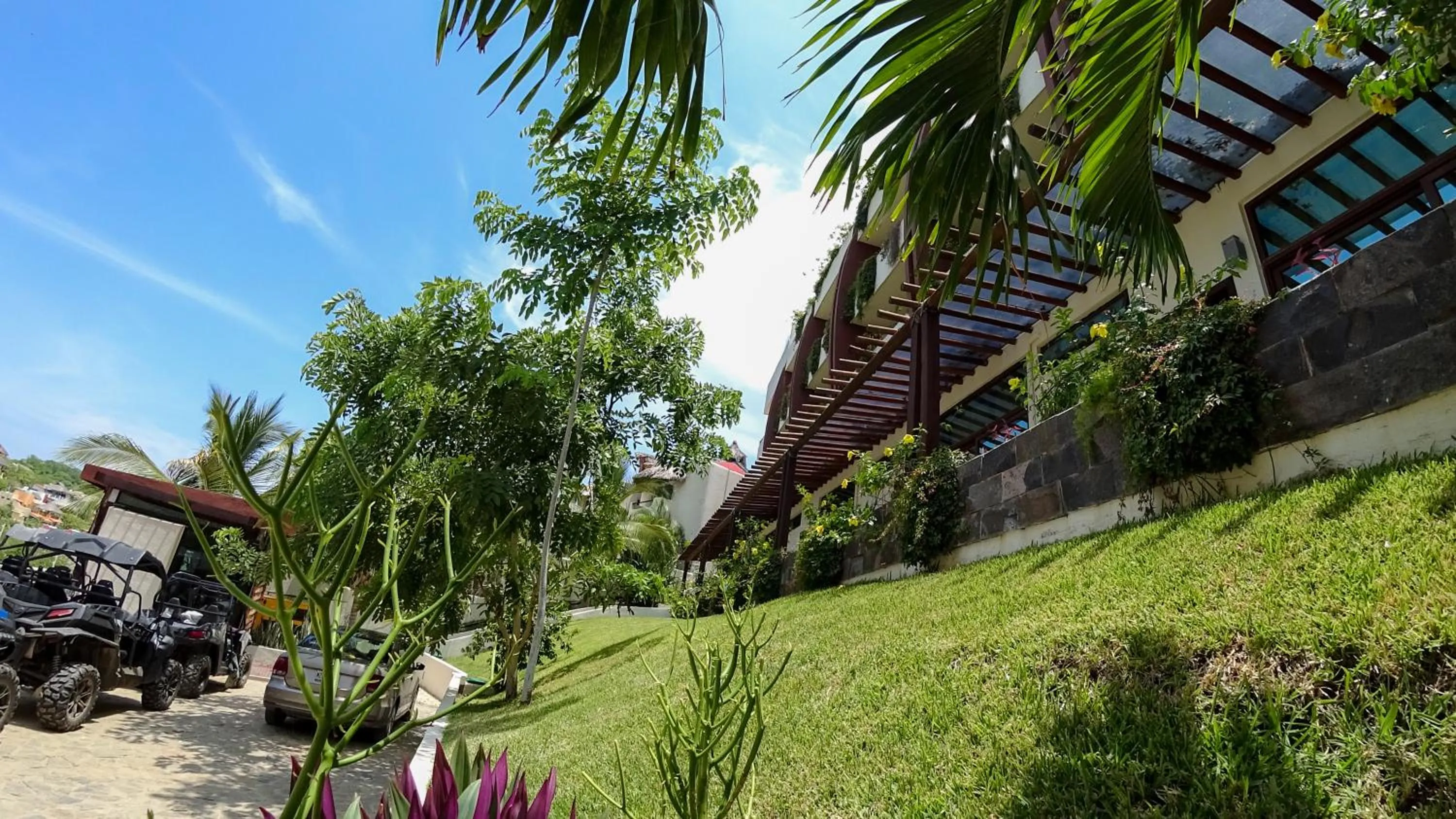 Property building in Pacific King Hotel