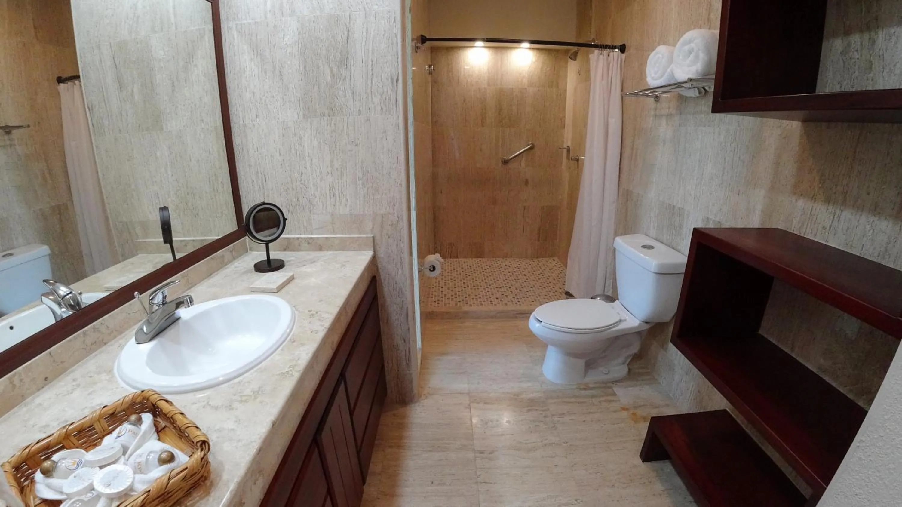 Bathroom in Pacific King Hotel