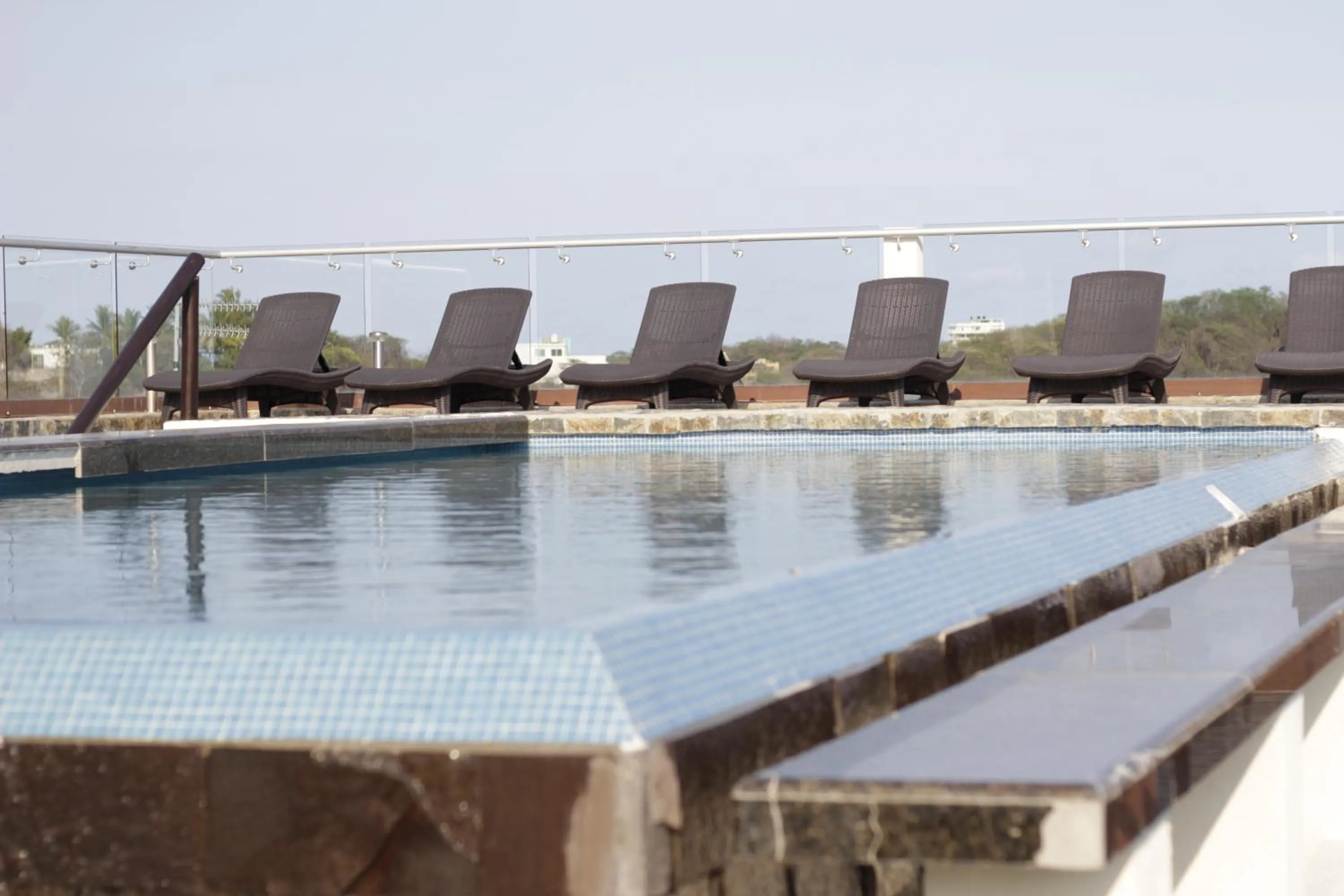 Swimming pool in Pacific King Hotel