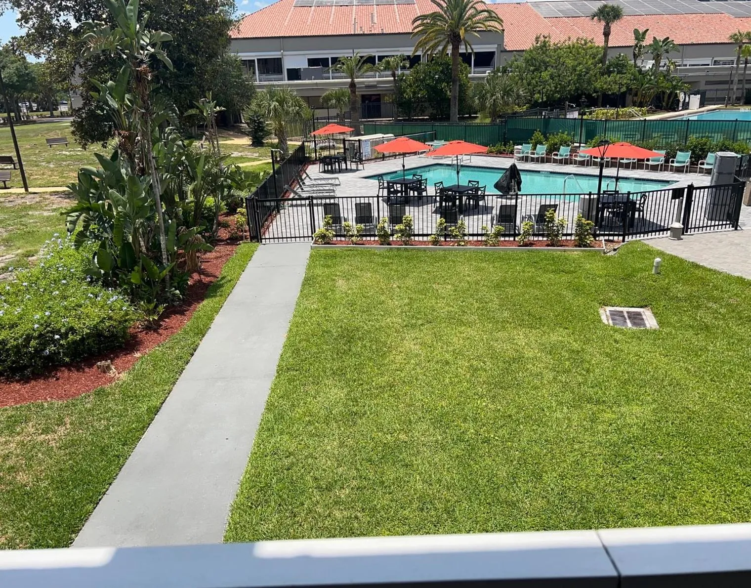 Pool view in Clarion Inn Orlando International Drive - ICON Park