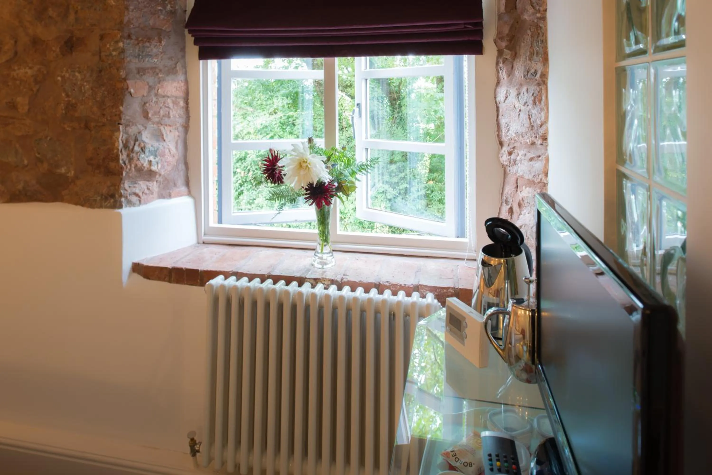 King Room in The Old Dairy at Bishops Barton