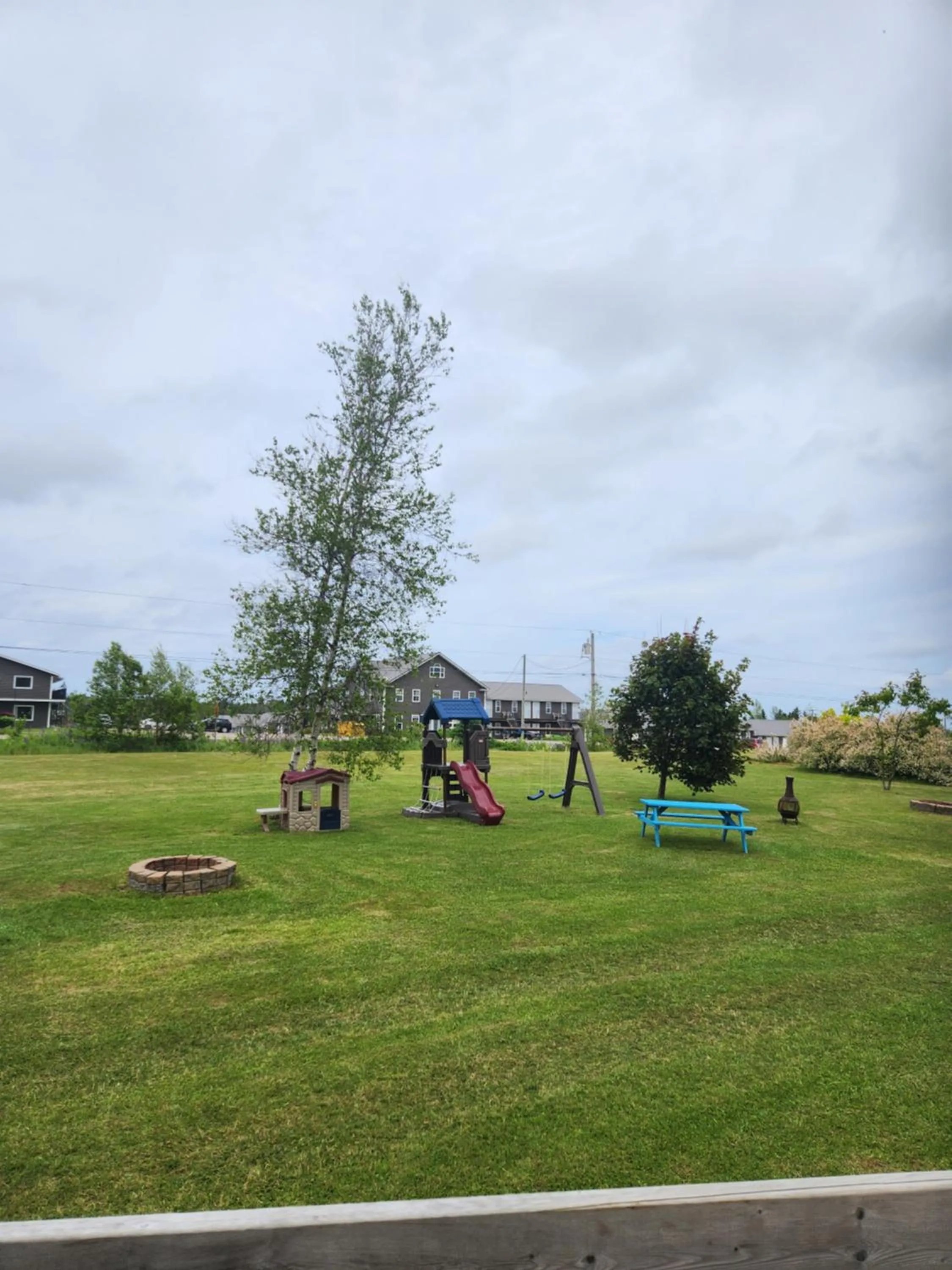 Seating area in Baywatch Lighthouse Cottages & Motel