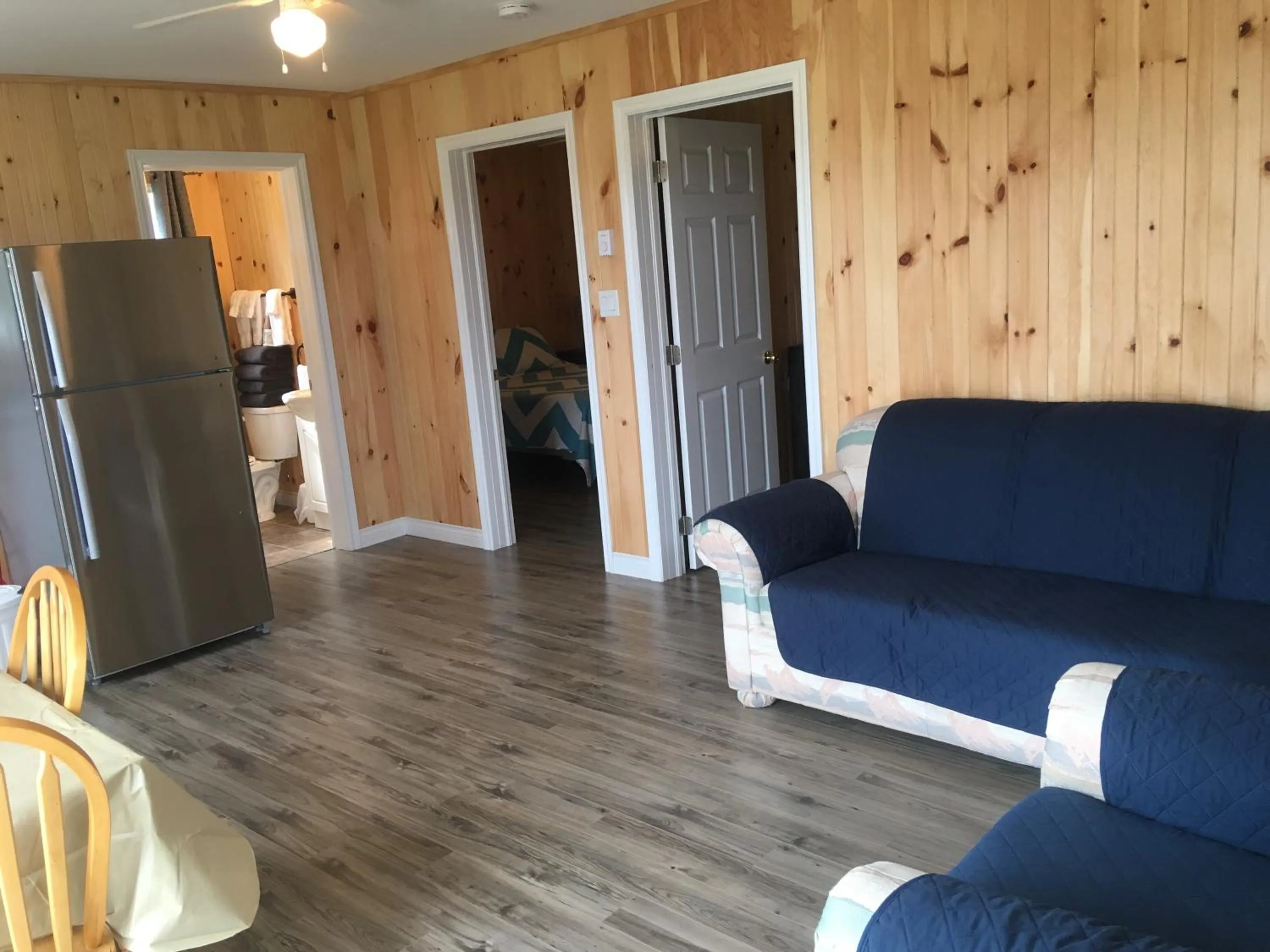 Living room in Baywatch Lighthouse Cottages & Motel