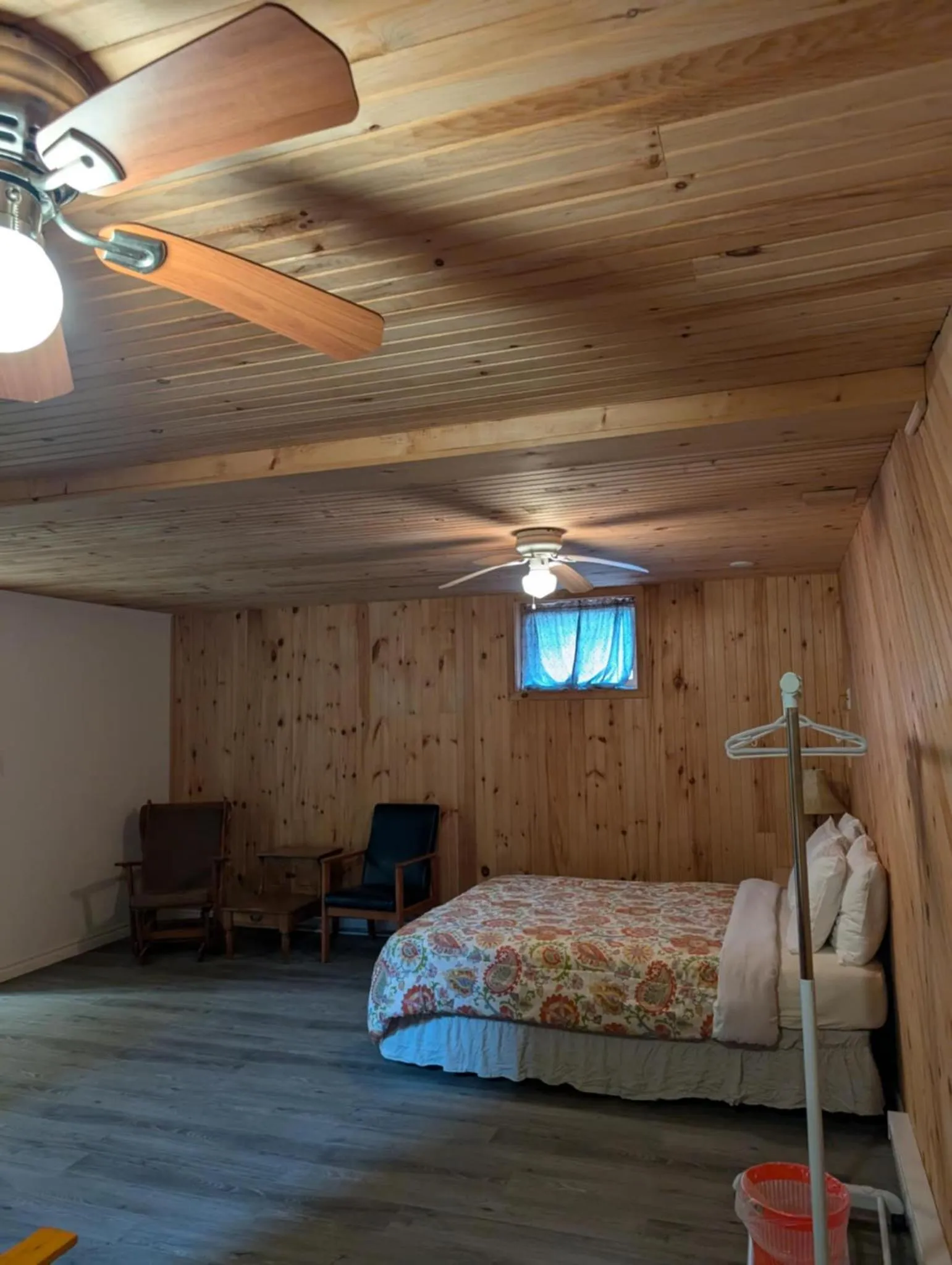 Bed in Baywatch Lighthouse Cottages & Motel