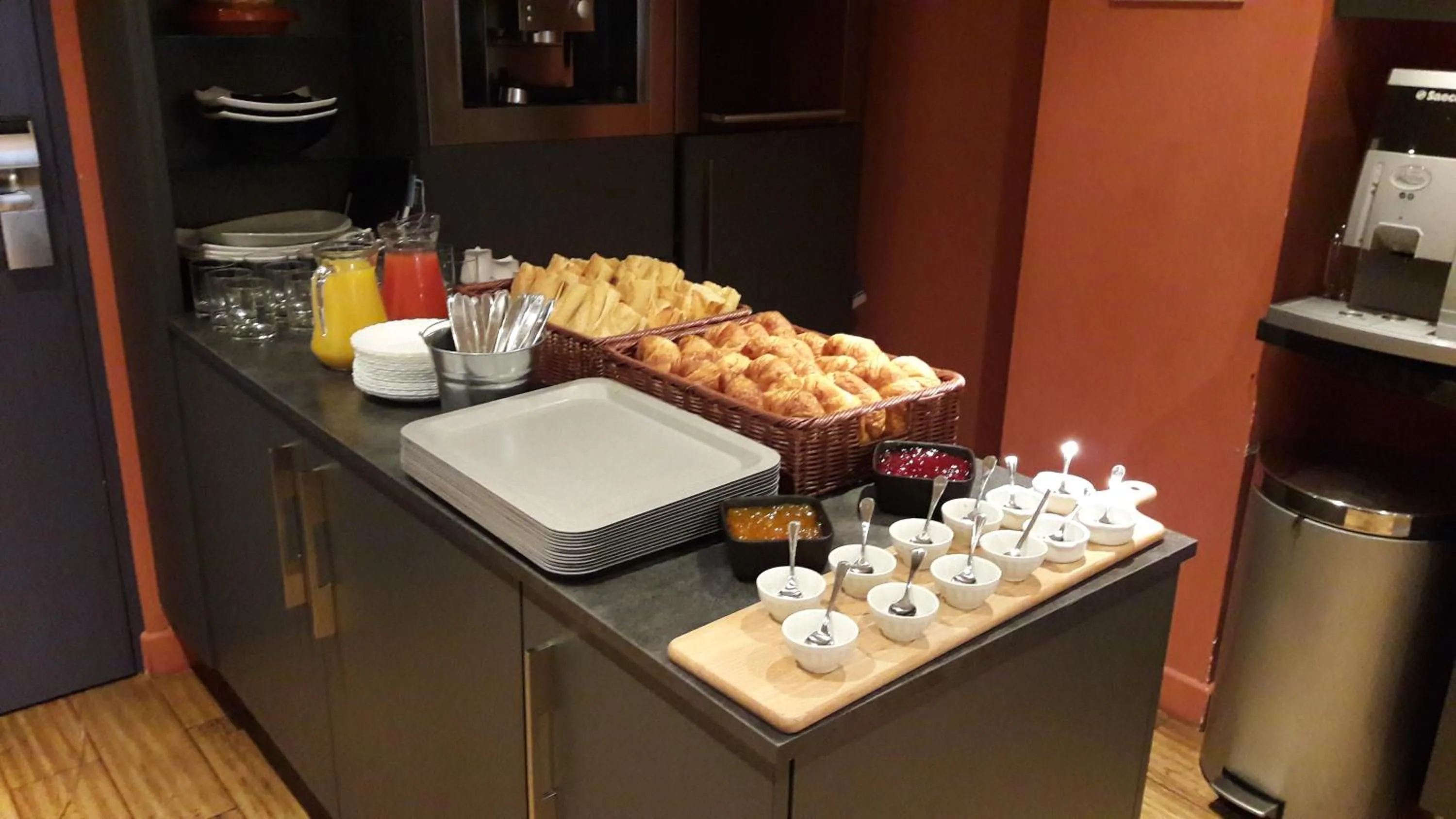 Breakfast in Hôtel Hoche