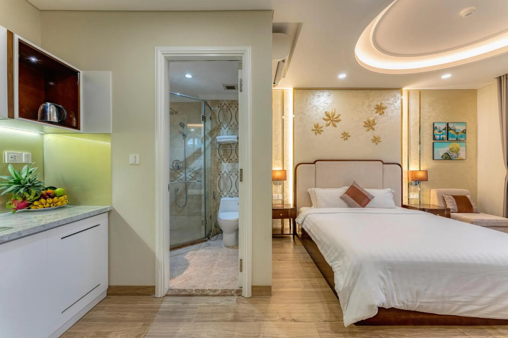 Bed in Golden Tree Hotel & Apartment