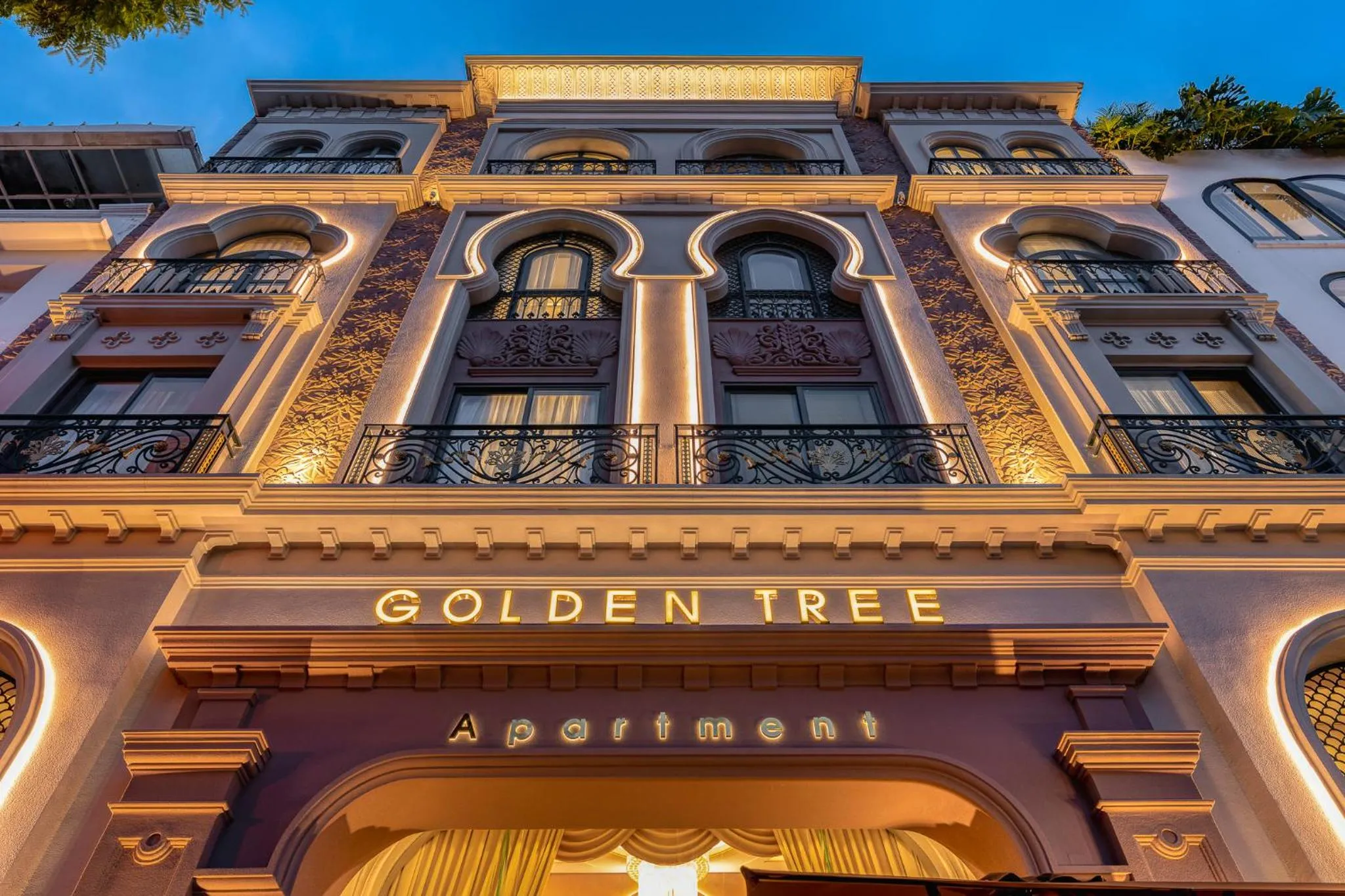 Property building in Golden Tree Hotel & Apartment