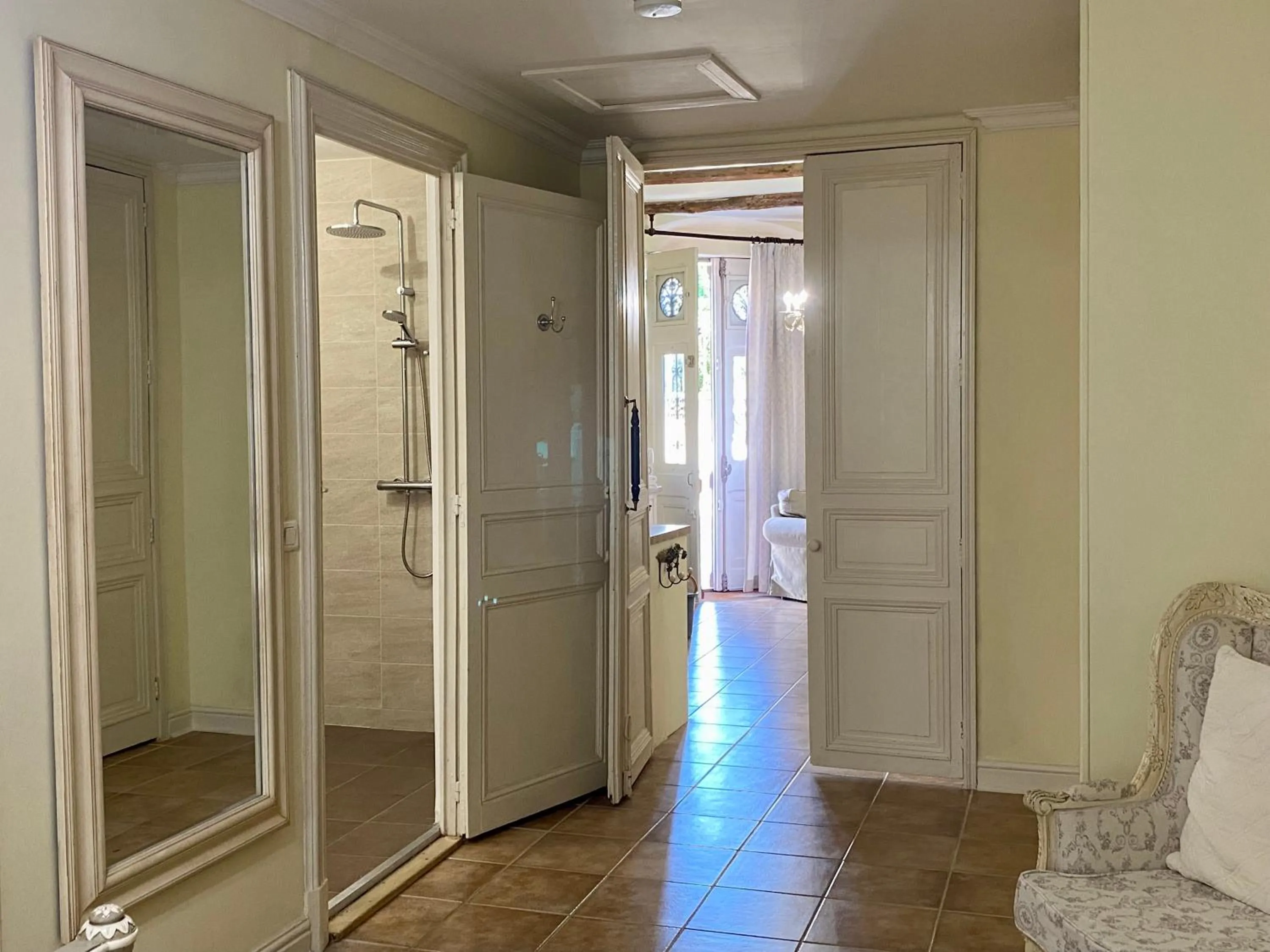 Shower in Sainte-Hélène Chambres d'Hôtes & Appartement