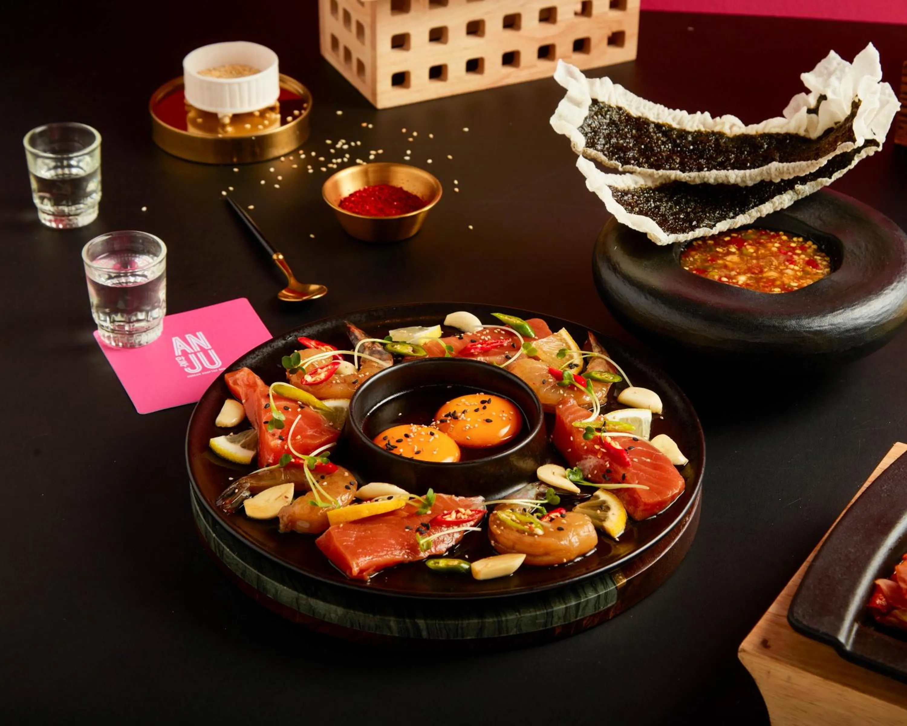 Food and drinks in Sindhorn Midtown Hotel Bangkok, Vignette Collection by IHG