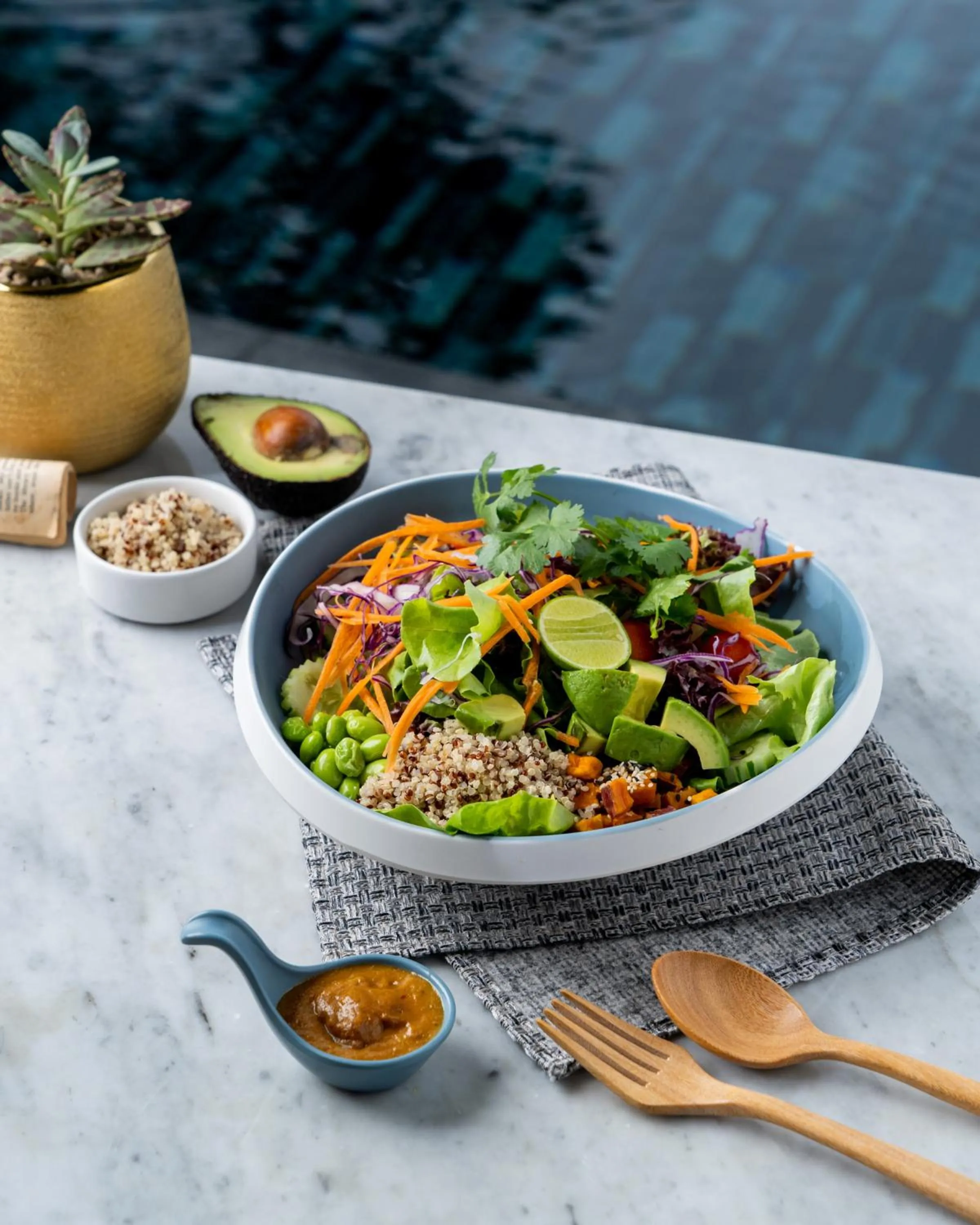 Food and drinks in Sindhorn Midtown Hotel Bangkok, Vignette Collection by IHG