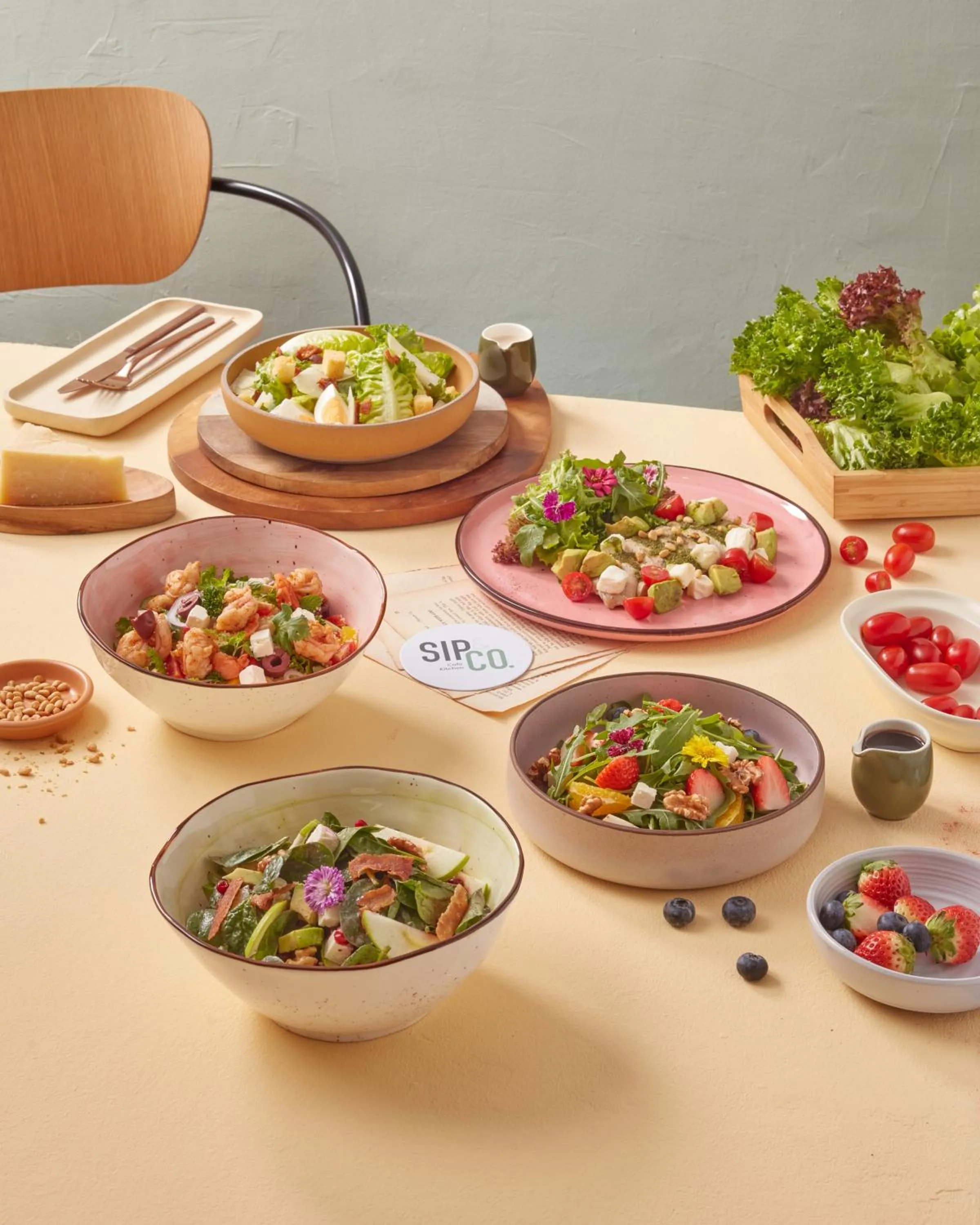 Food and drinks in Sindhorn Midtown Hotel Bangkok, Vignette Collection by IHG