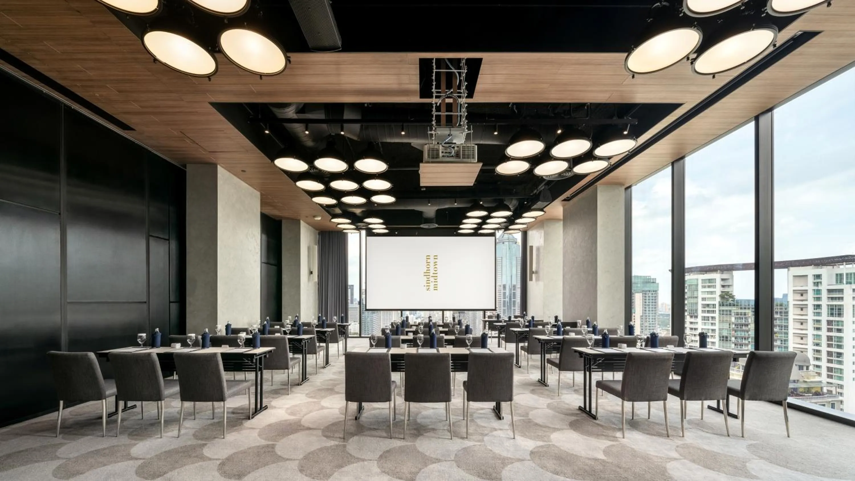 Meeting/conference room in Sindhorn Midtown Hotel Bangkok, Vignette Collection by IHG