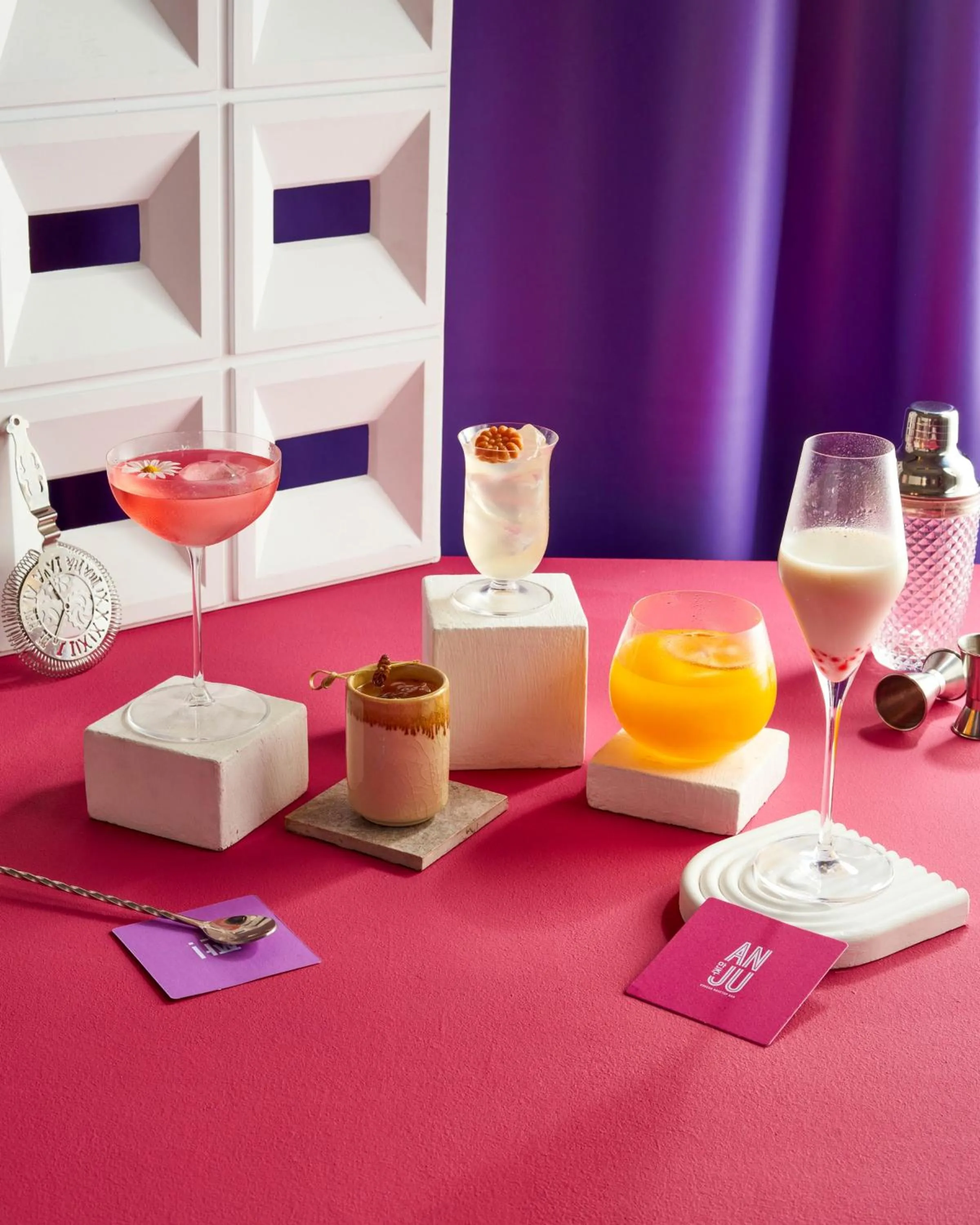 Food and drinks in Sindhorn Midtown Hotel Bangkok, Vignette Collection by IHG