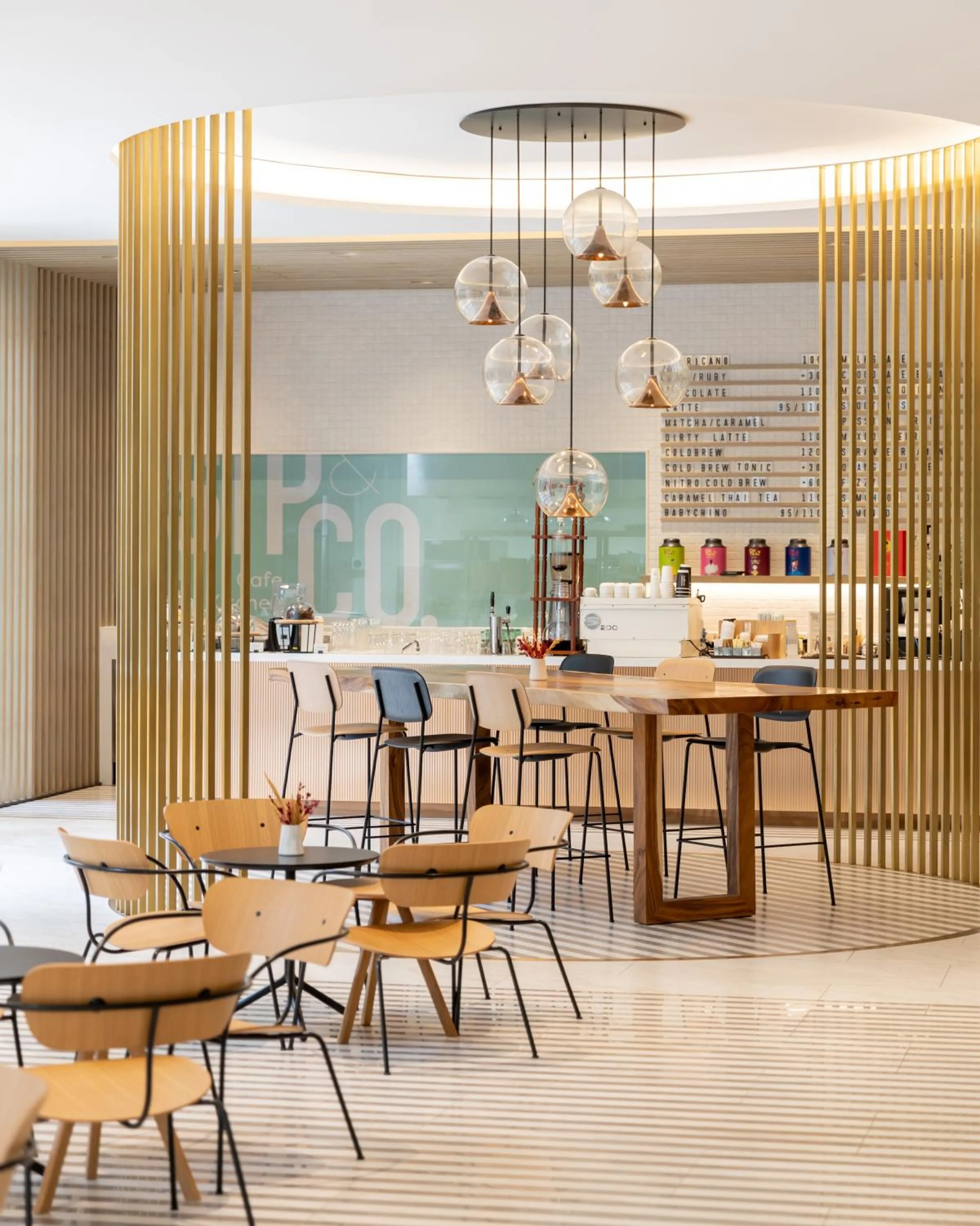 Restaurant/places to eat in Sindhorn Midtown Hotel Bangkok, Vignette Collection by IHG