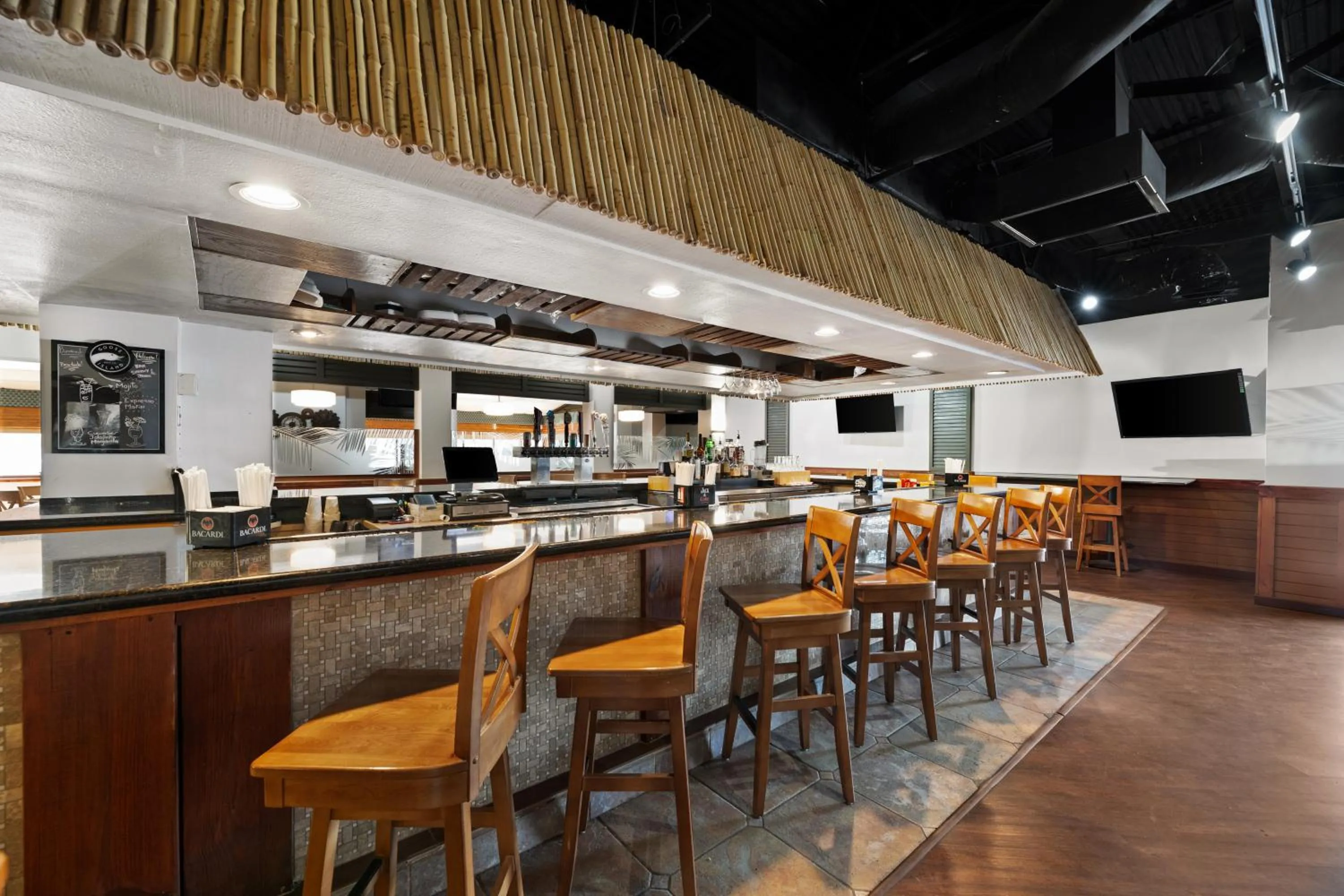 Lounge or bar in Best Western Orlando Gateway Hotel